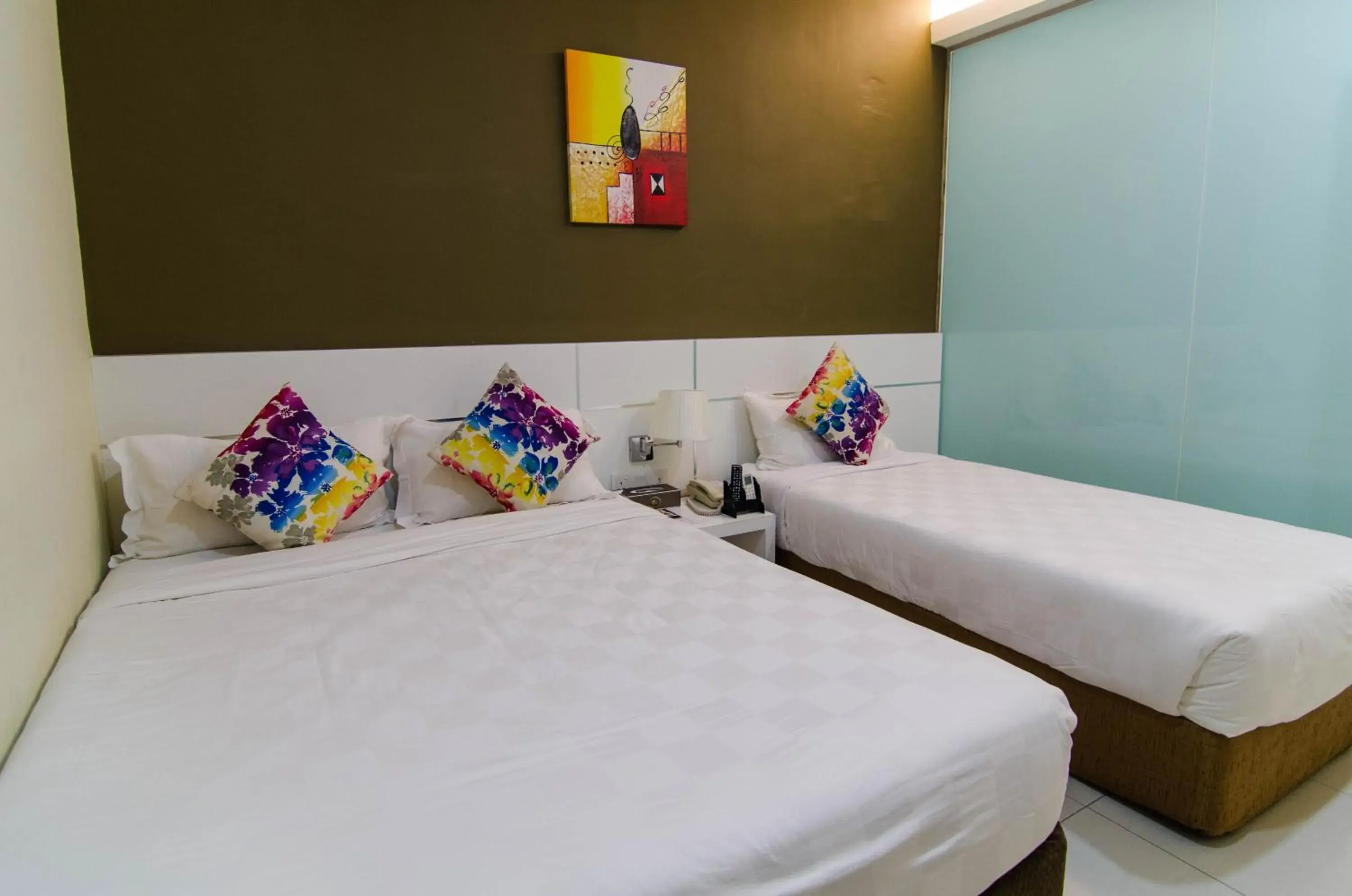 Bed in Hotel Mornington Bukit Permata Lumut