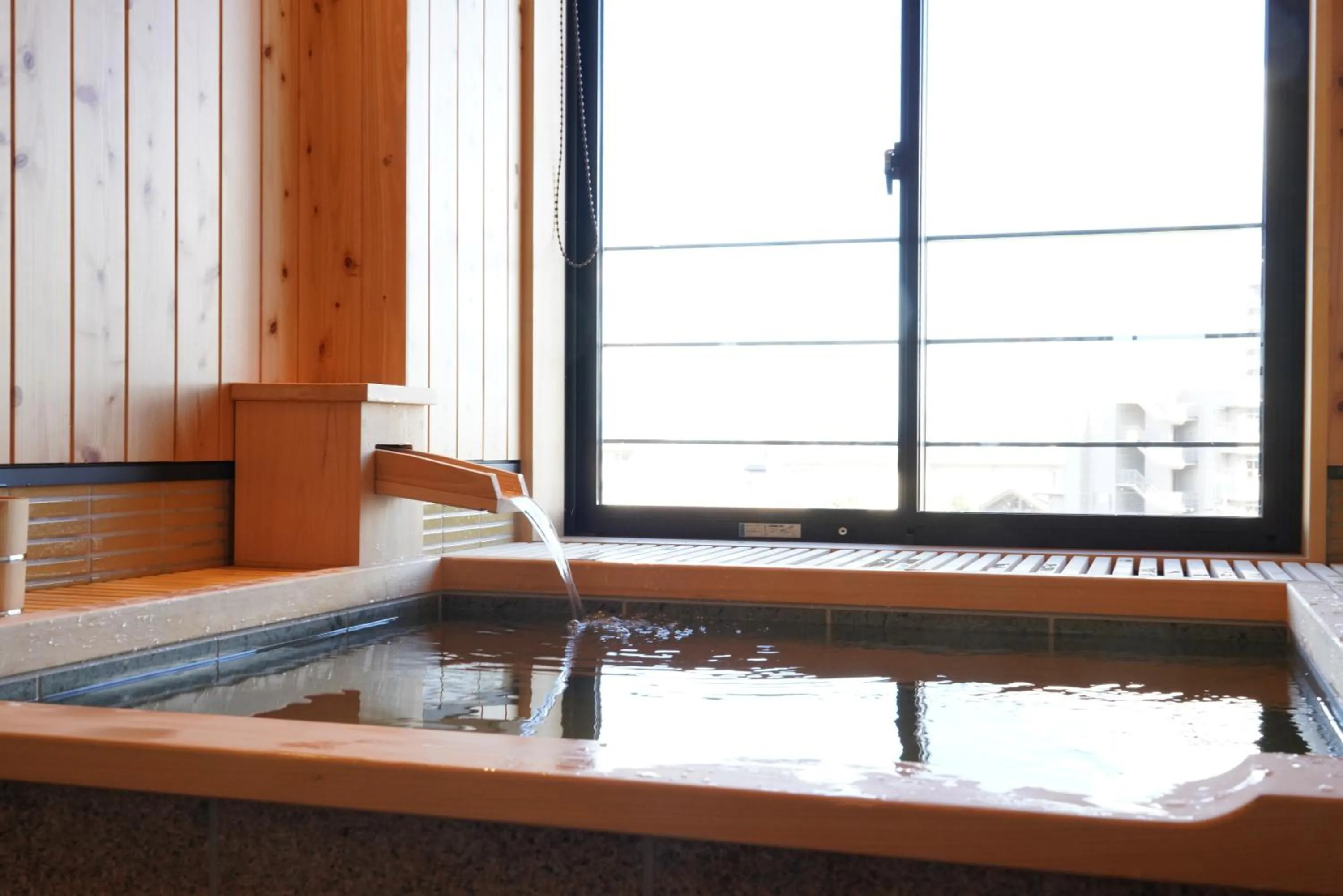 Hot Spring Bath in Dantokan Kikunoya