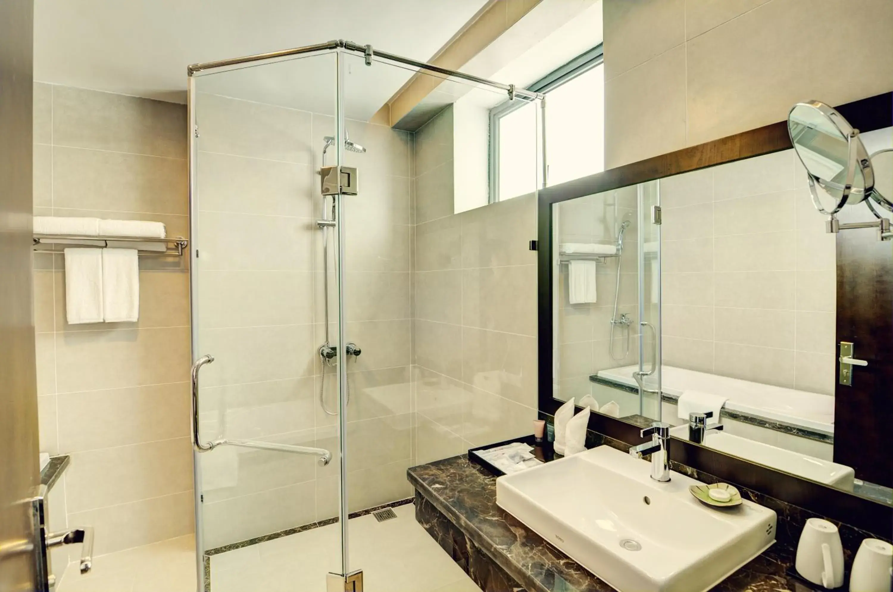 Superior Twin Room in Muong Thanh Hanoi Centre Hotel Superior Twin Room in Muong Thanh Hanoi Centre Hotel