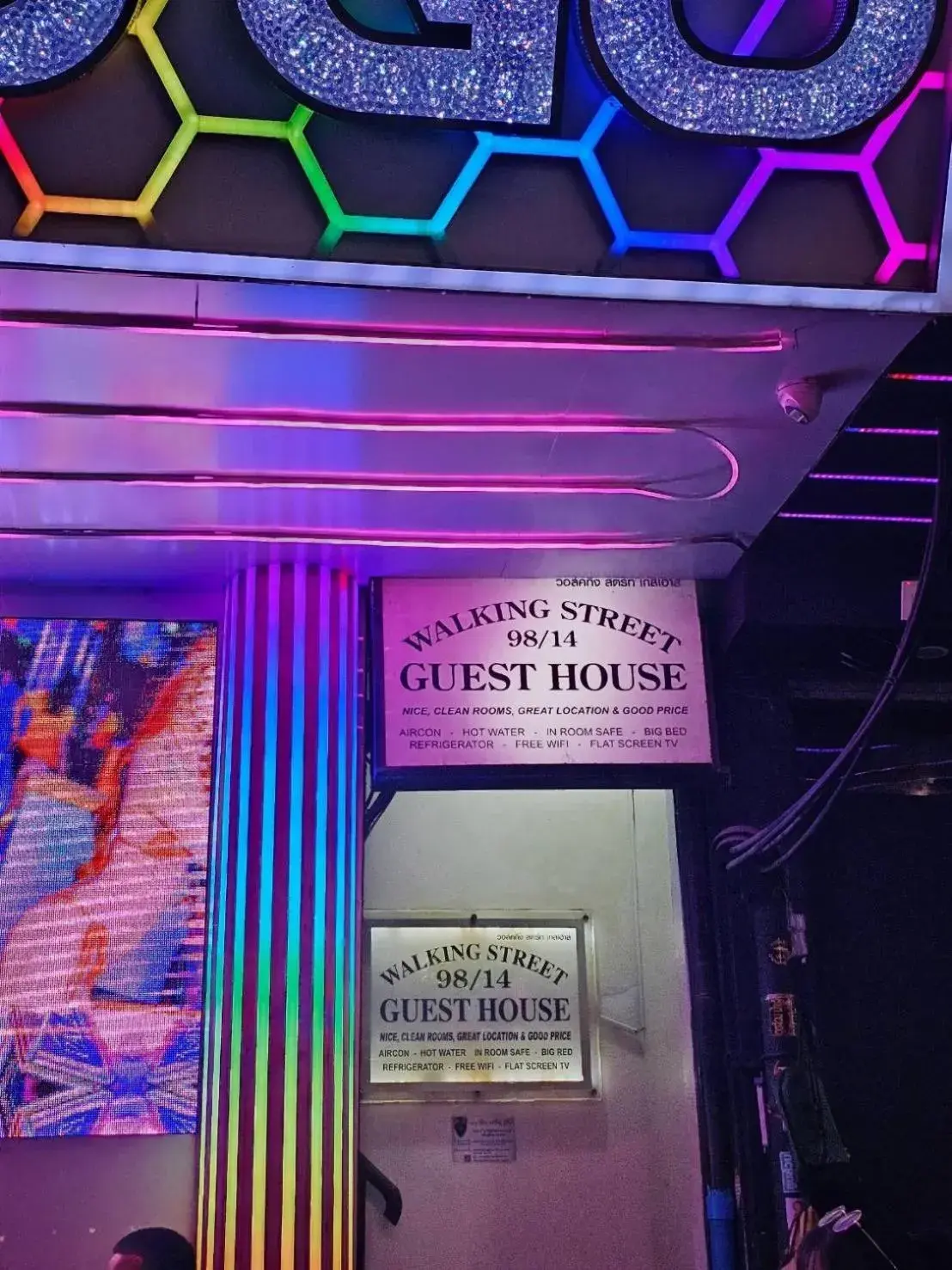 Property building in Walking Street Guest House Property building in Walking Street Guest House