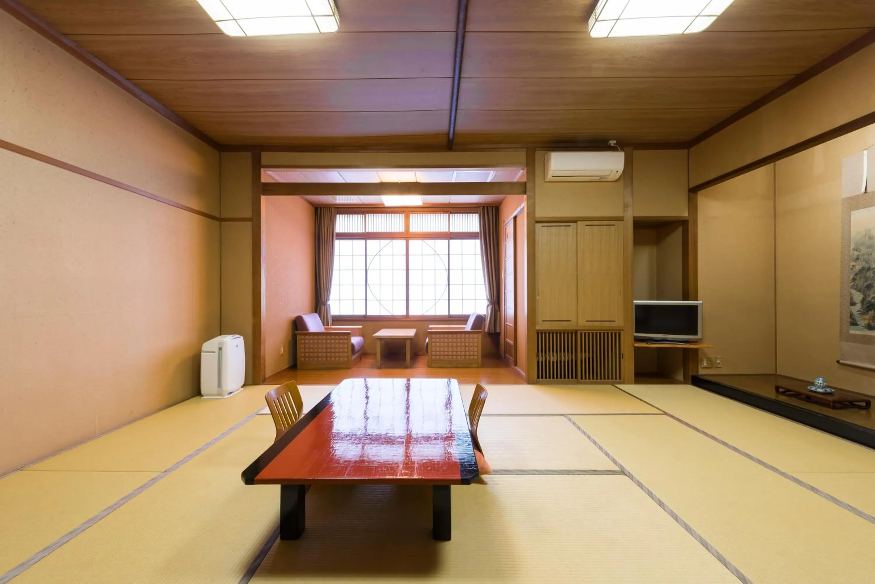 Photo of the whole room in Awara Grand Hotel