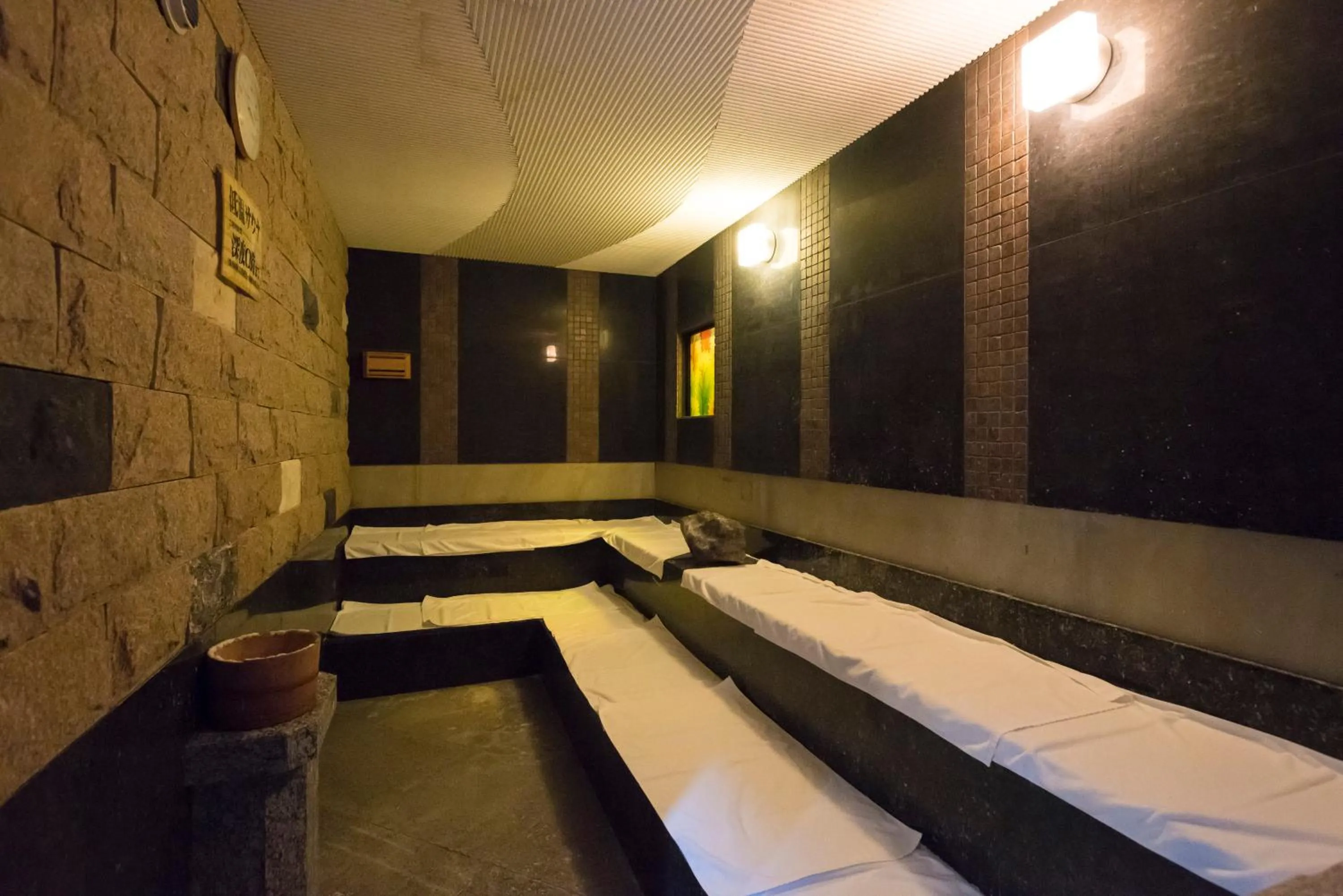 Sauna in Awara Grand Hotel