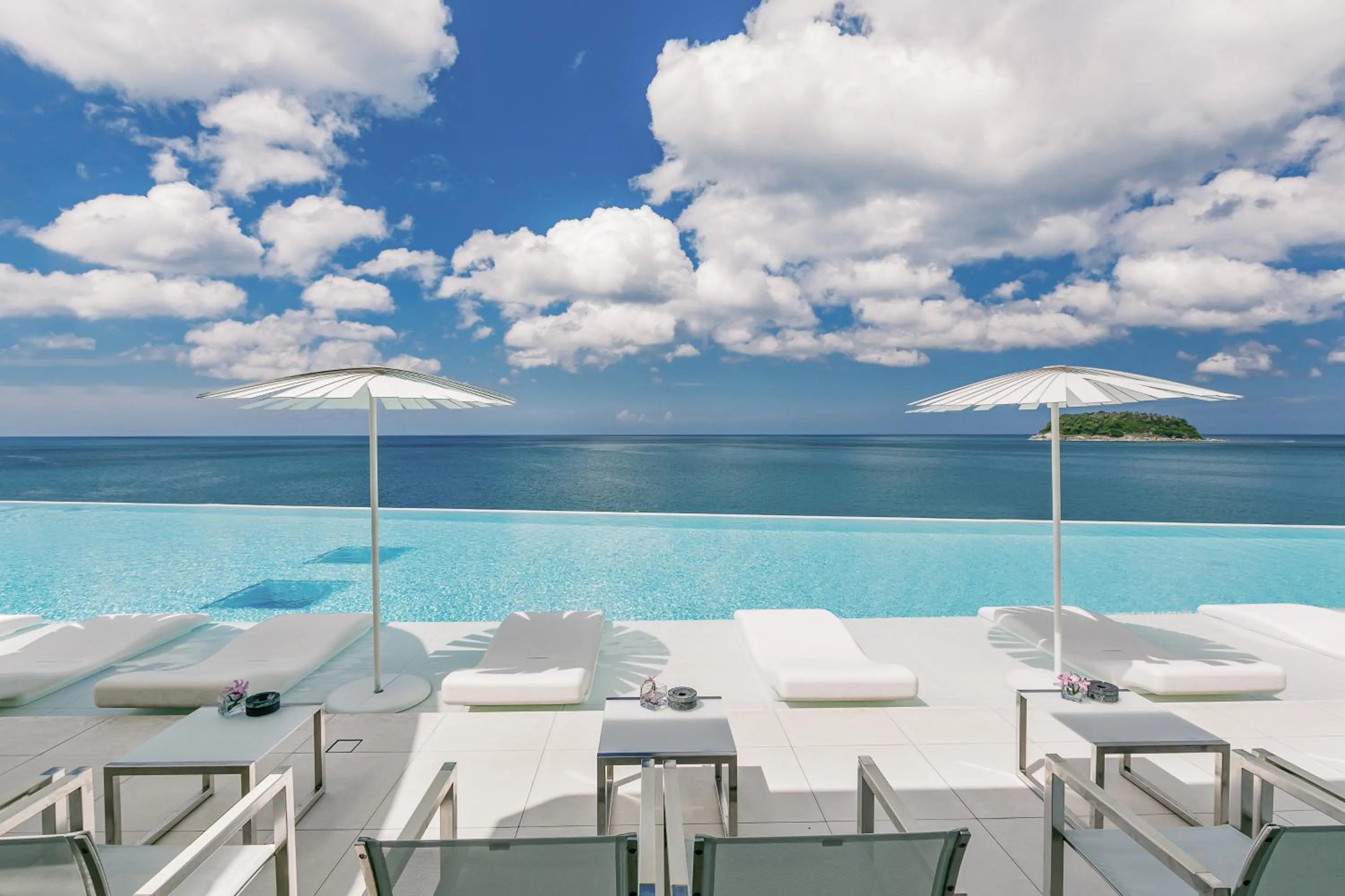 Sea view in Kata Rocks