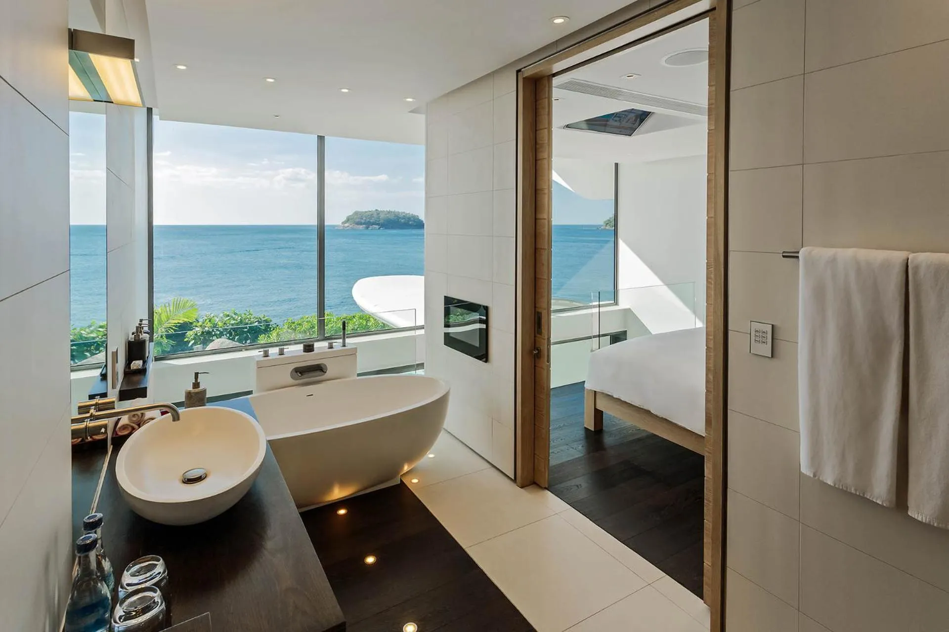 Bathroom in Kata Rocks