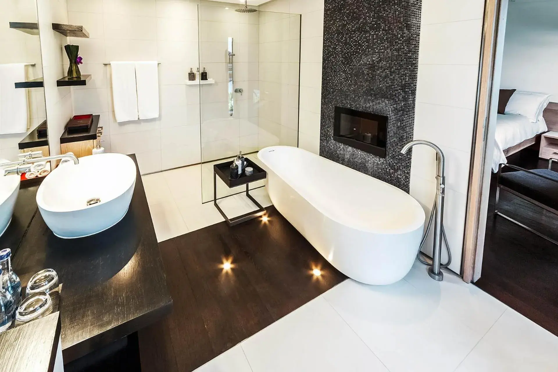 Bathroom in Kata Rocks - SHA Extra Plus Bathroom in Kata Rocks - SHA Extra Plus