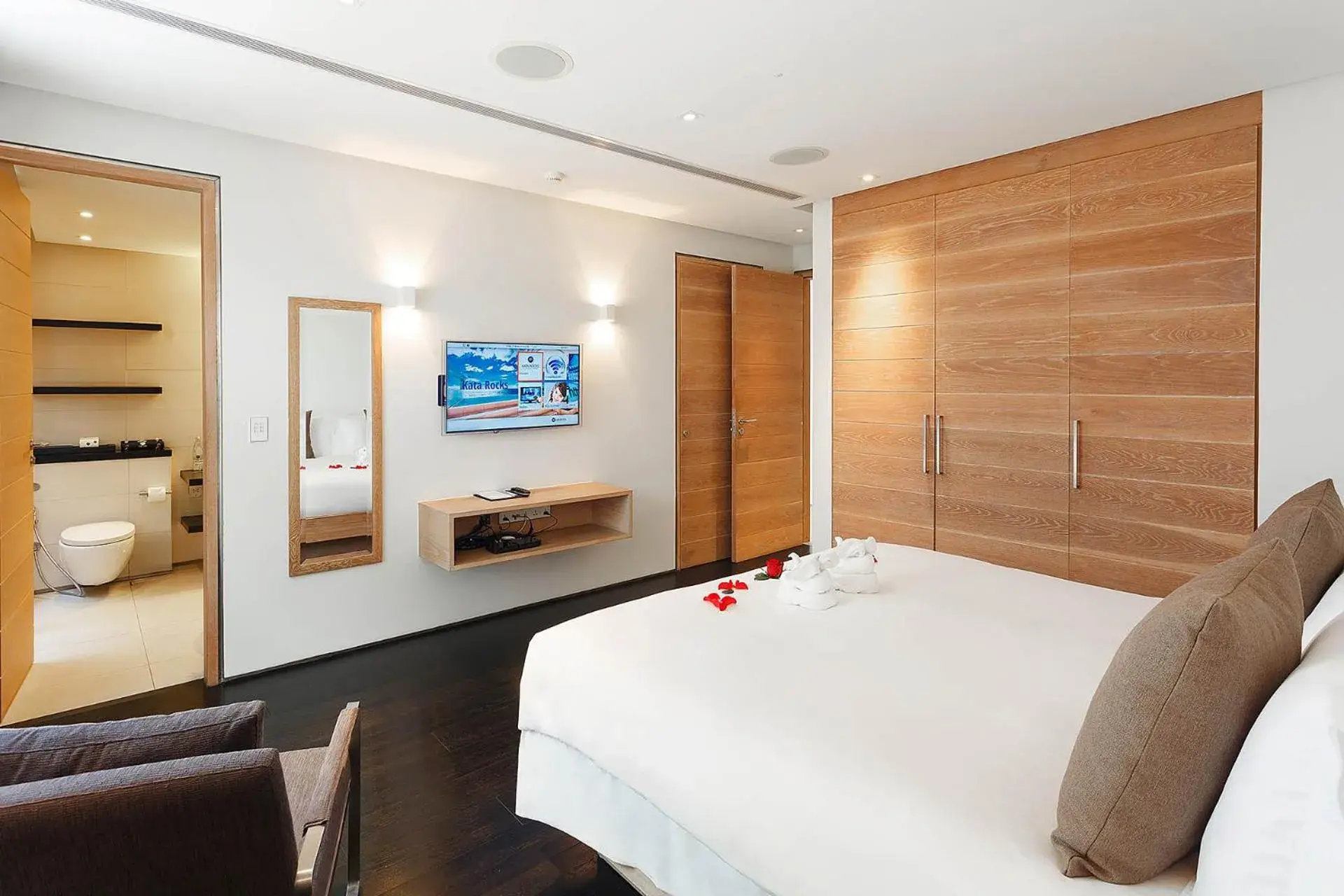 Bedroom, Bed in Kata Rocks - SHA Extra Plus Bedroom, Bed in Kata Rocks - SHA Extra Plus