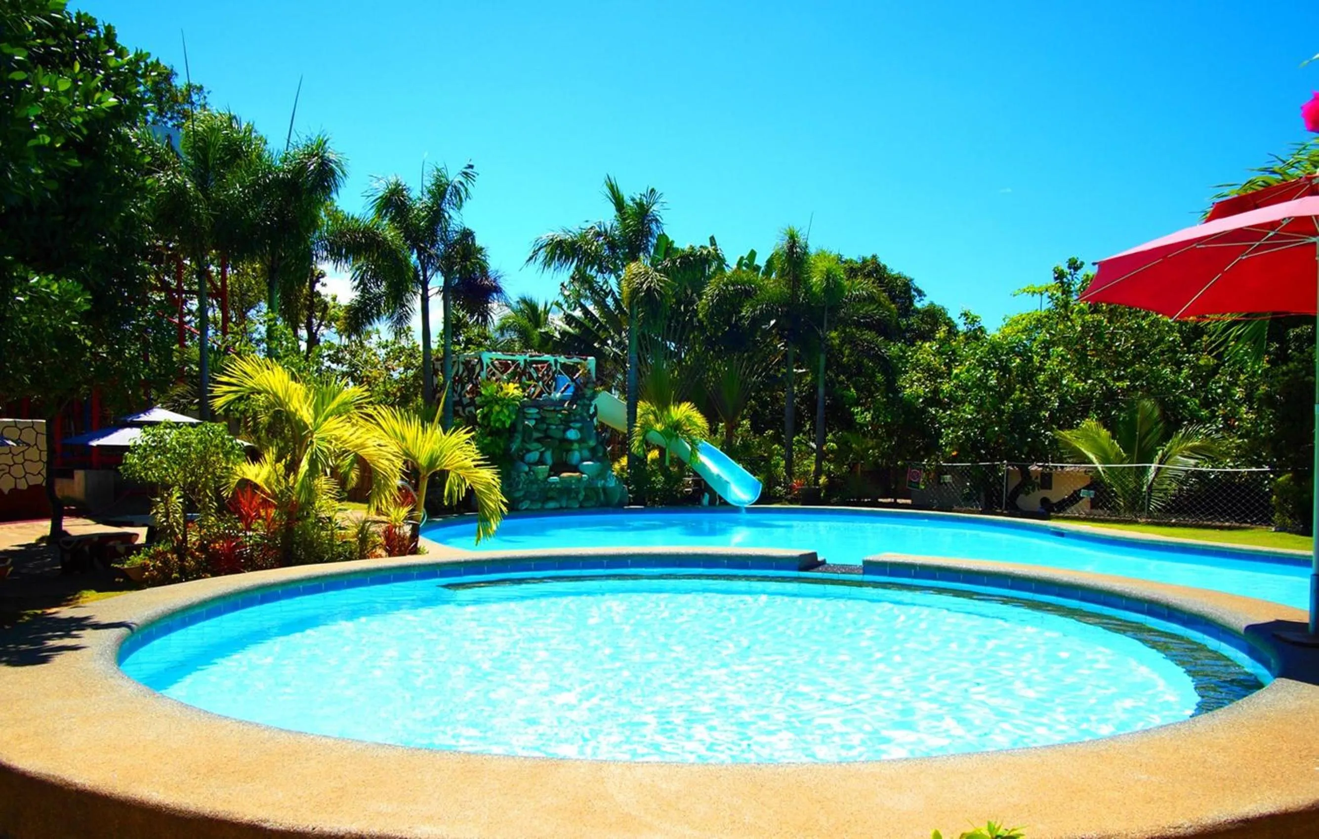 Swimming pool in Bakasyunan Resort and Conference Center - Zambales