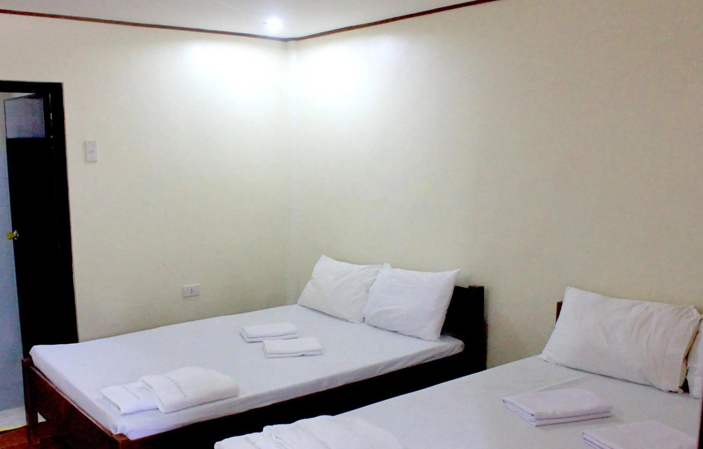 Bed in Bakasyunan Resort and Conference Center - Zambales