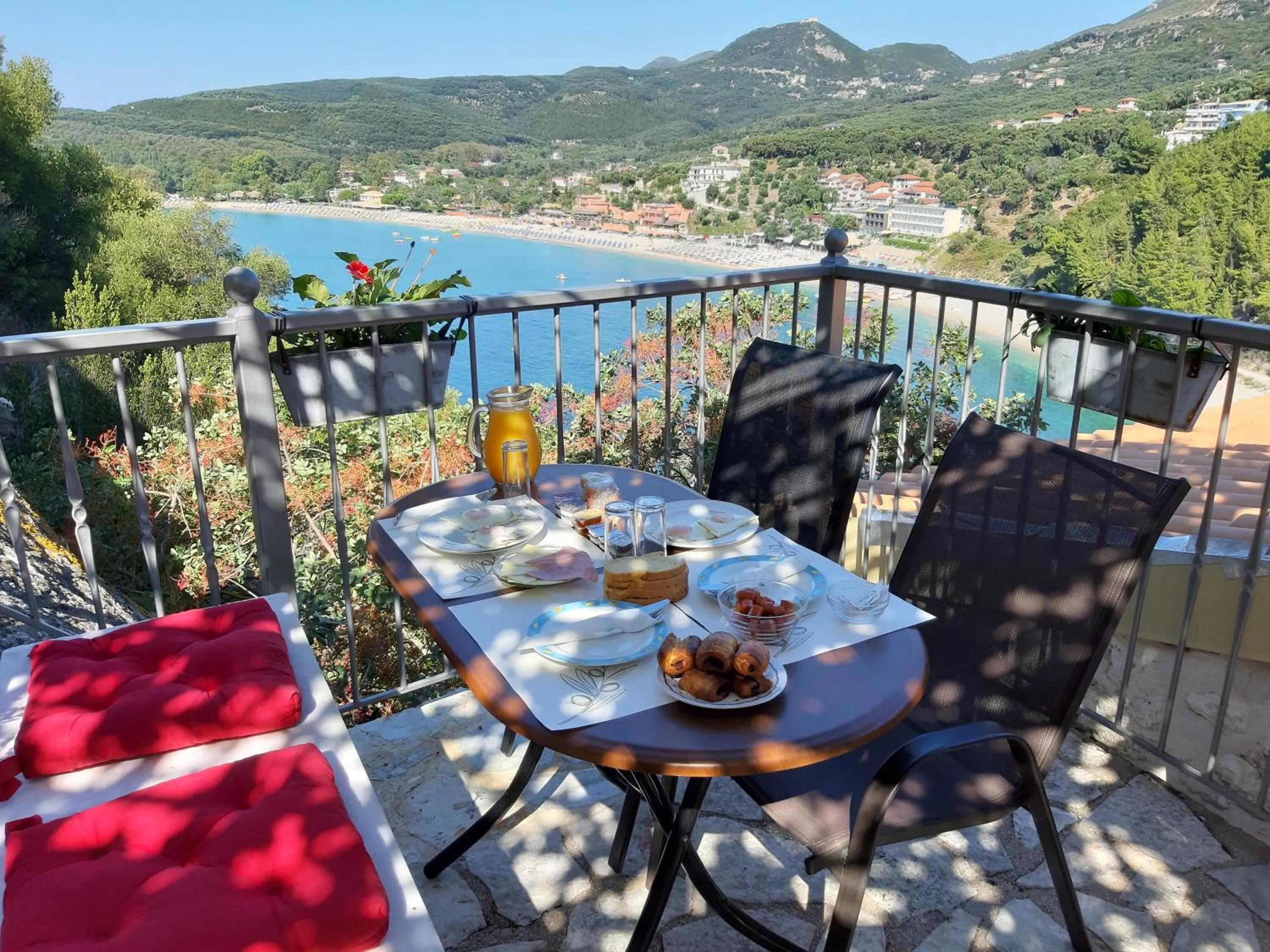 Sea view in Paraskevi's Luxury Studios