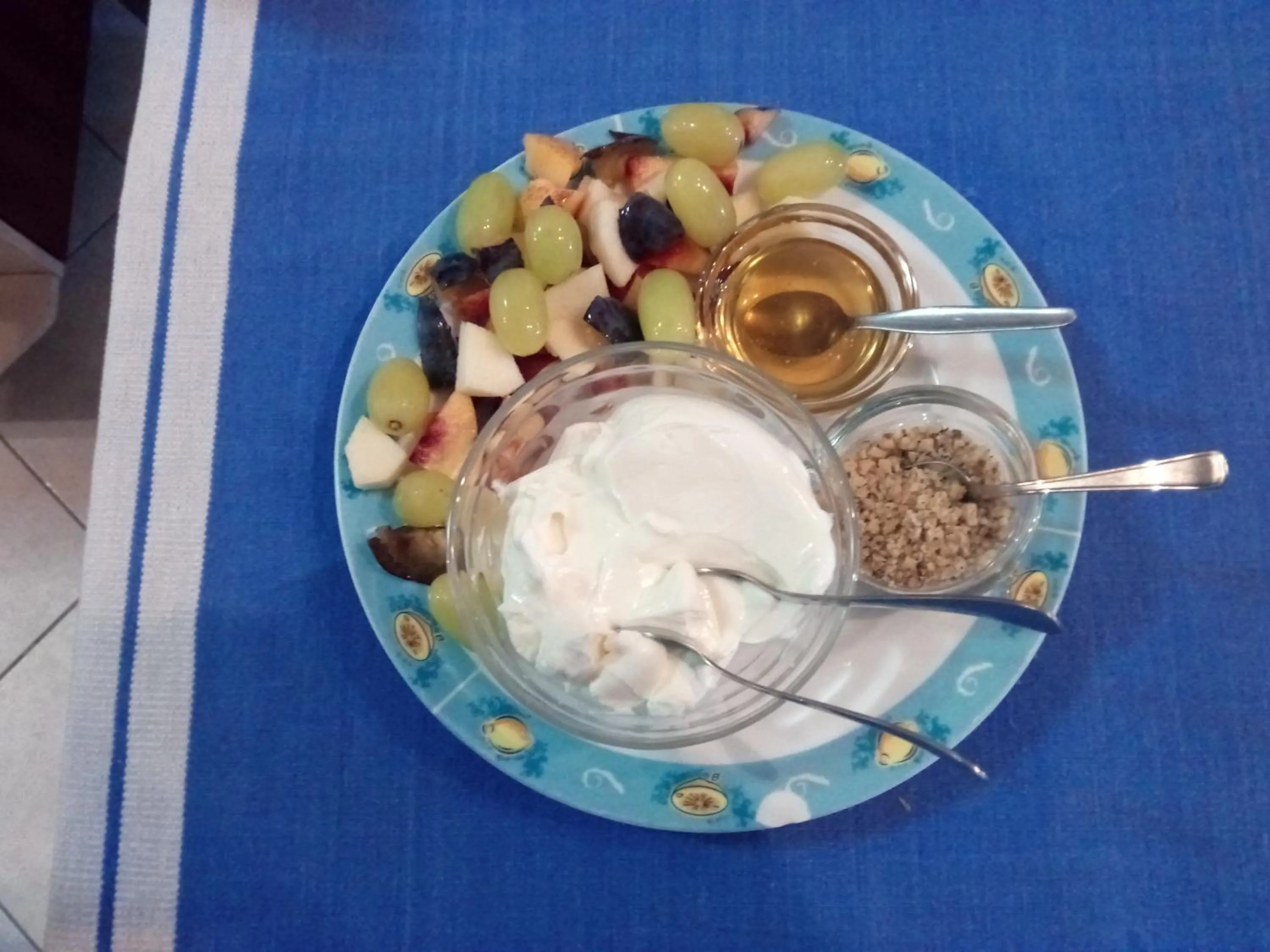 Food close-up in Paraskevi's Luxury Studios