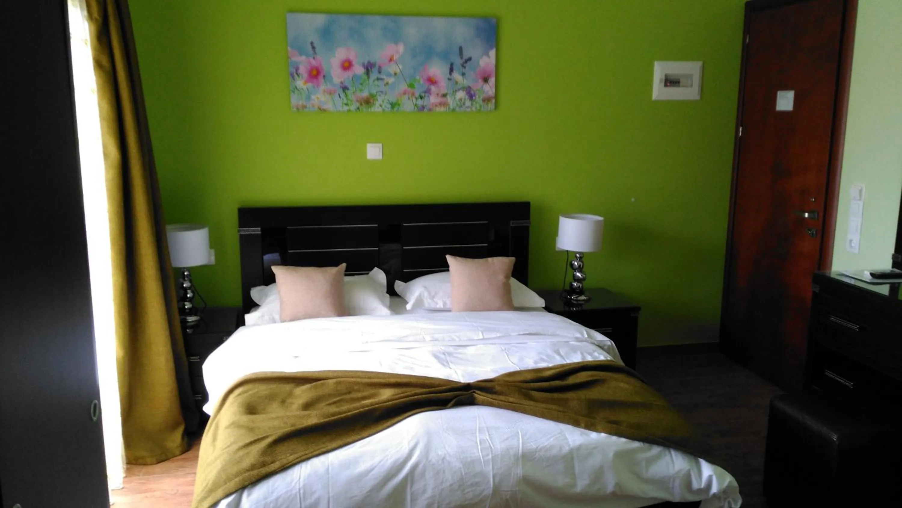 Decorative detail, Bed in Paraskevi's Luxury Studios