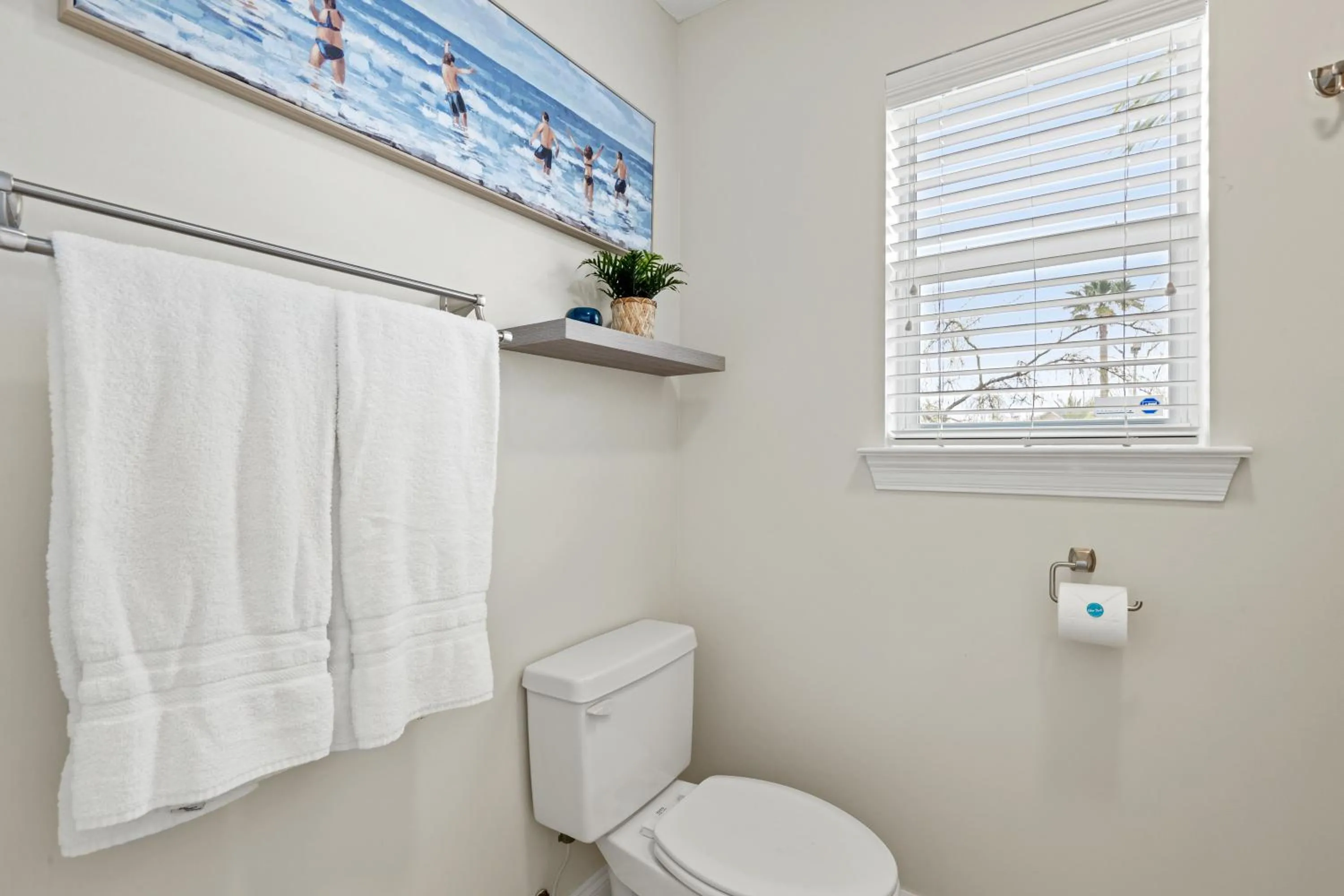 Escape to Sand Dollar Holler: Coastal Retreat, 3 Beds, 25 Baths, Sleeps 10!