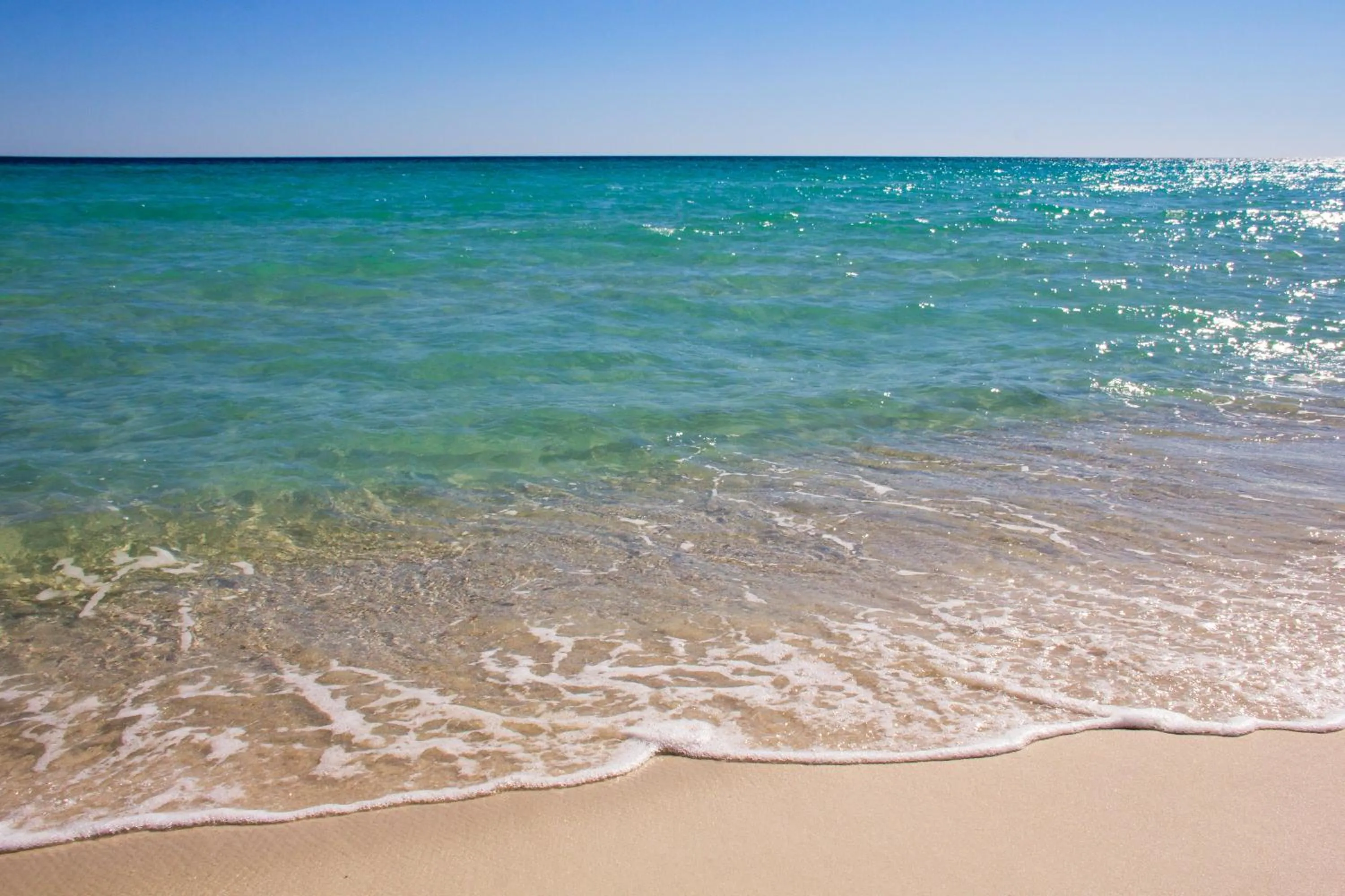 Escape to Sand Dollar Holler: Coastal Retreat, 3 Beds, 25 Baths, Sleeps 10!