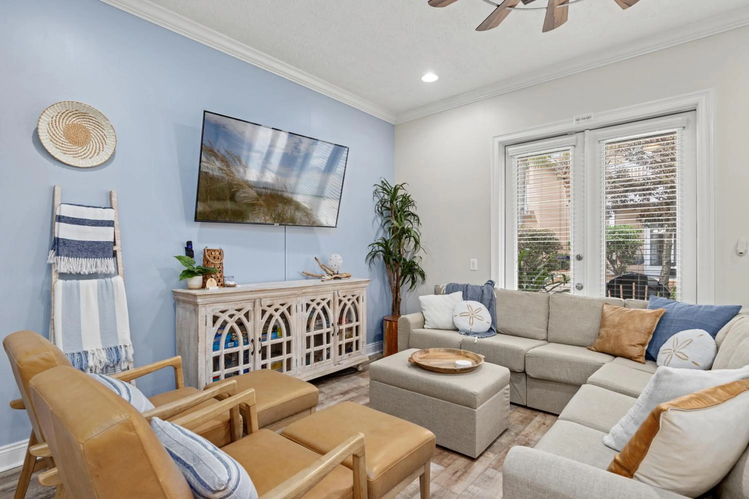 Living room in Escape to Sand Dollar Holler: Coastal Retreat, 3 Beds, 25 Baths, Sleeps 10!