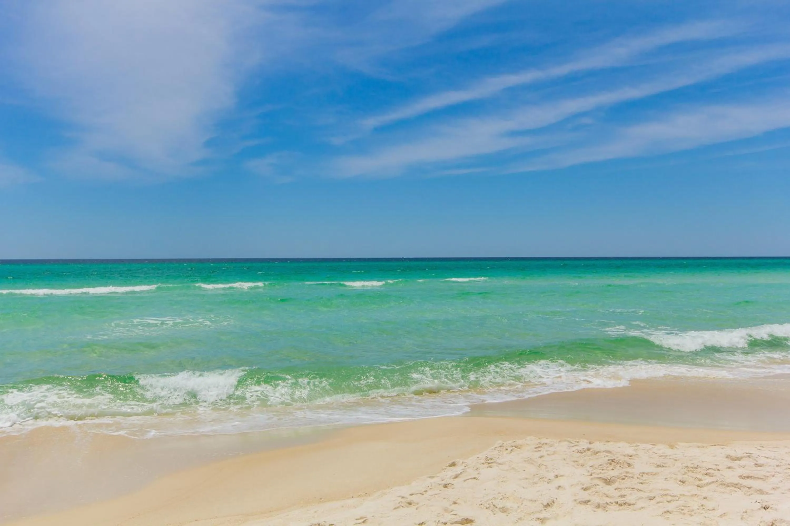 Escape to Sand Dollar Holler: Coastal Retreat, 3 Beds, 25 Baths, Sleeps 10!