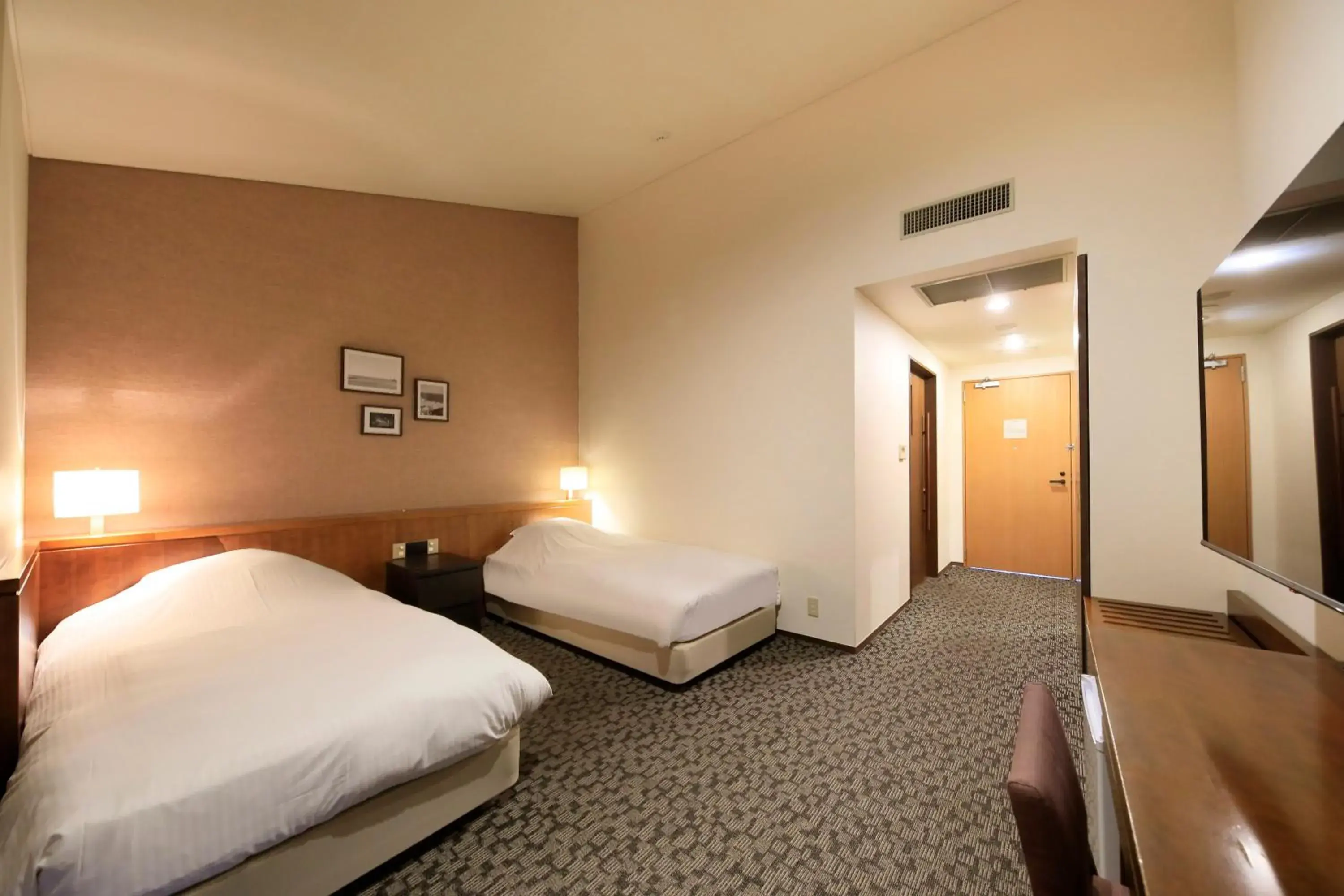 Twin Room with Shared Bathroom - single occupancy in Soratoniwa Atami Izusan Twin Room with Shared Bathroom - single occupancy in Soratoniwa Atami Izusan