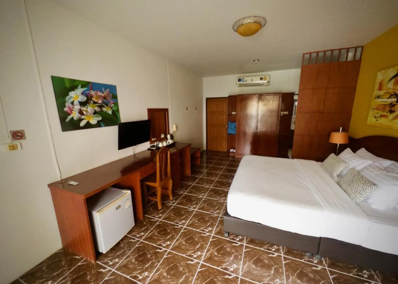 Bed in Sugar and Spice Inn