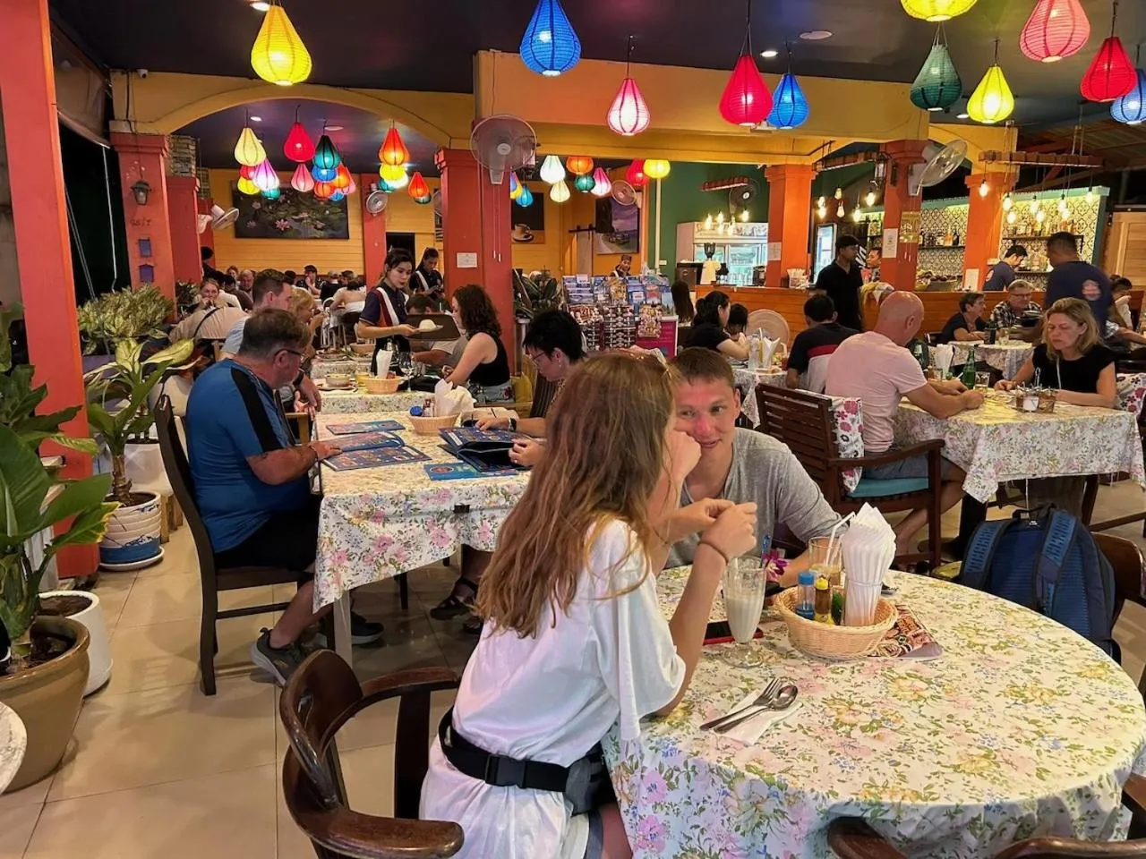 Restaurant/places to eat in Sugar and Spice Inn