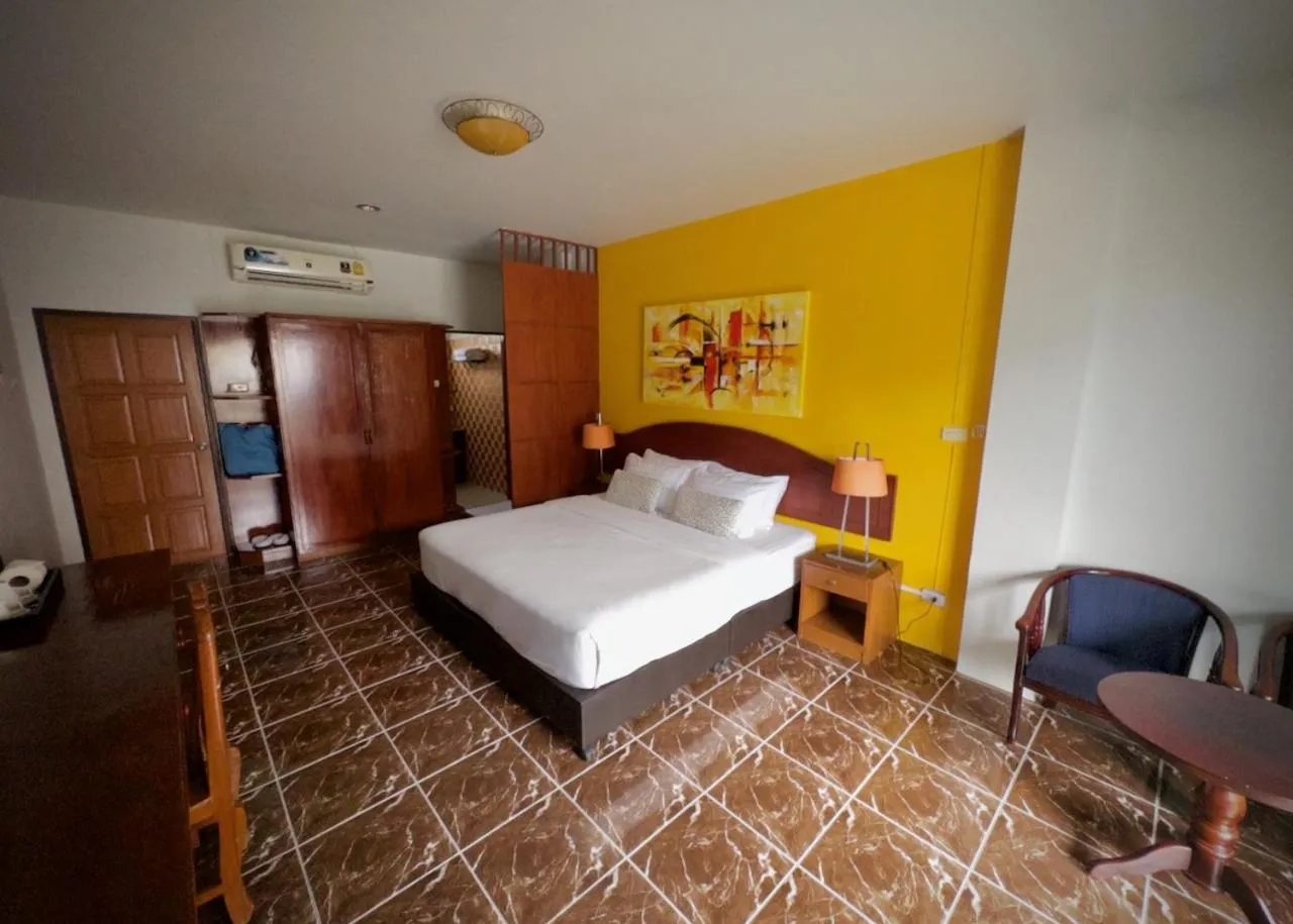 Bed in Sugar and Spice Inn