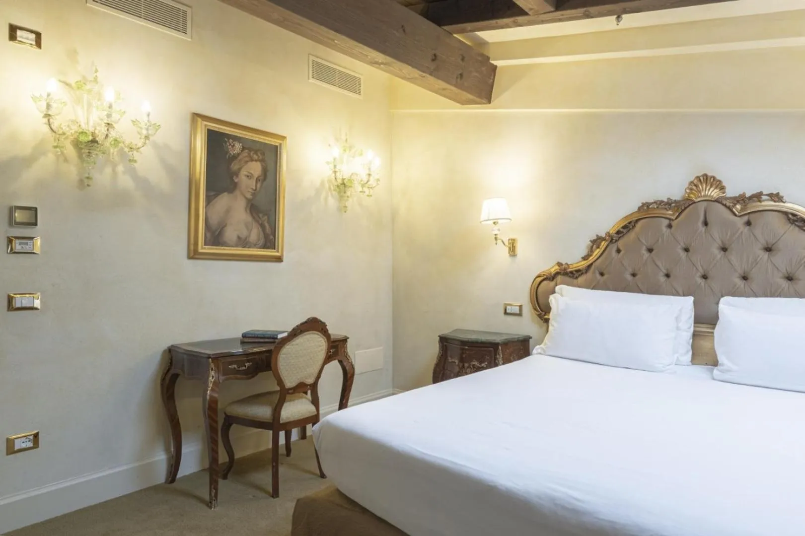 Bed in Hotel Villa Barbarich