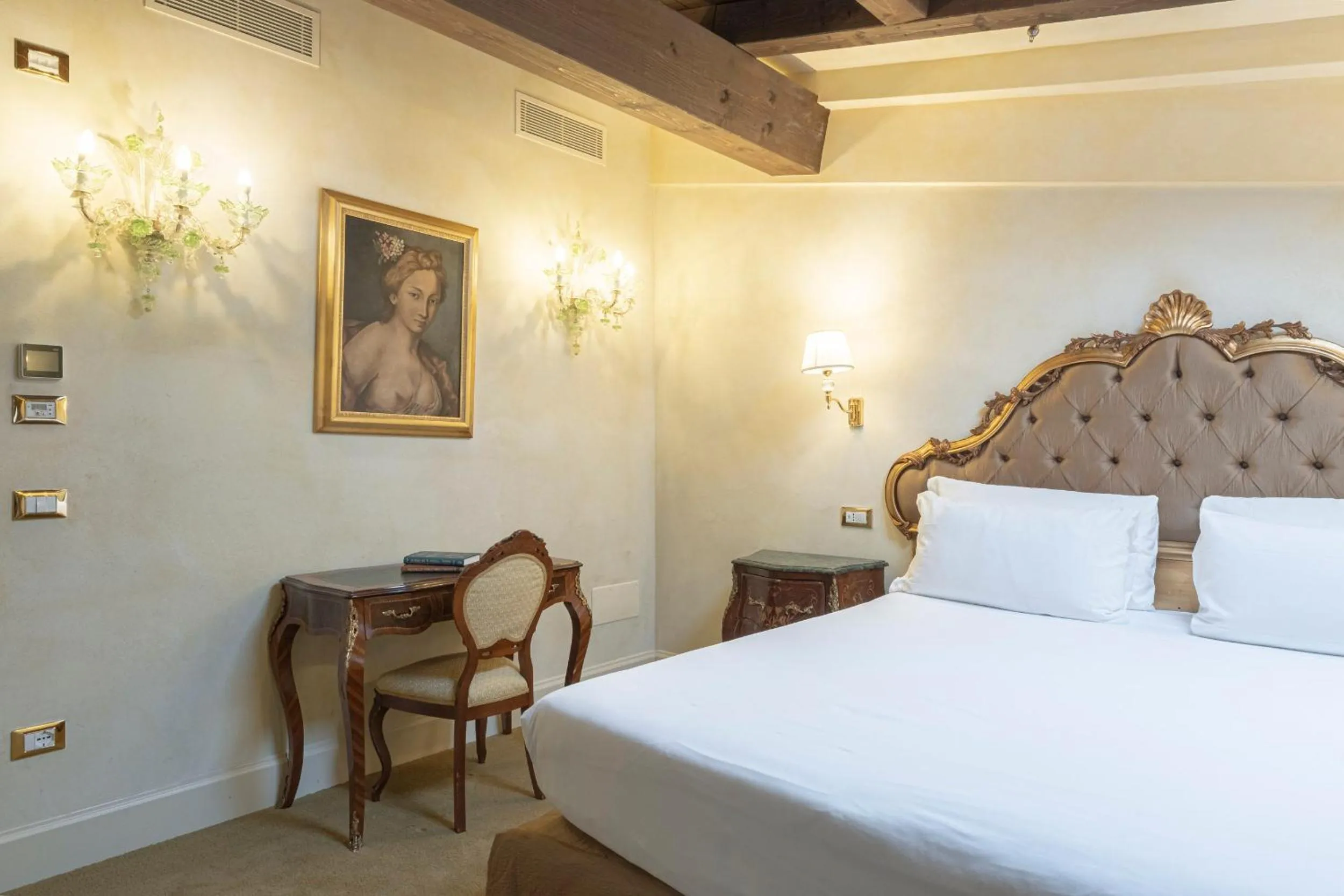 Bed in Hotel Villa Barbarich