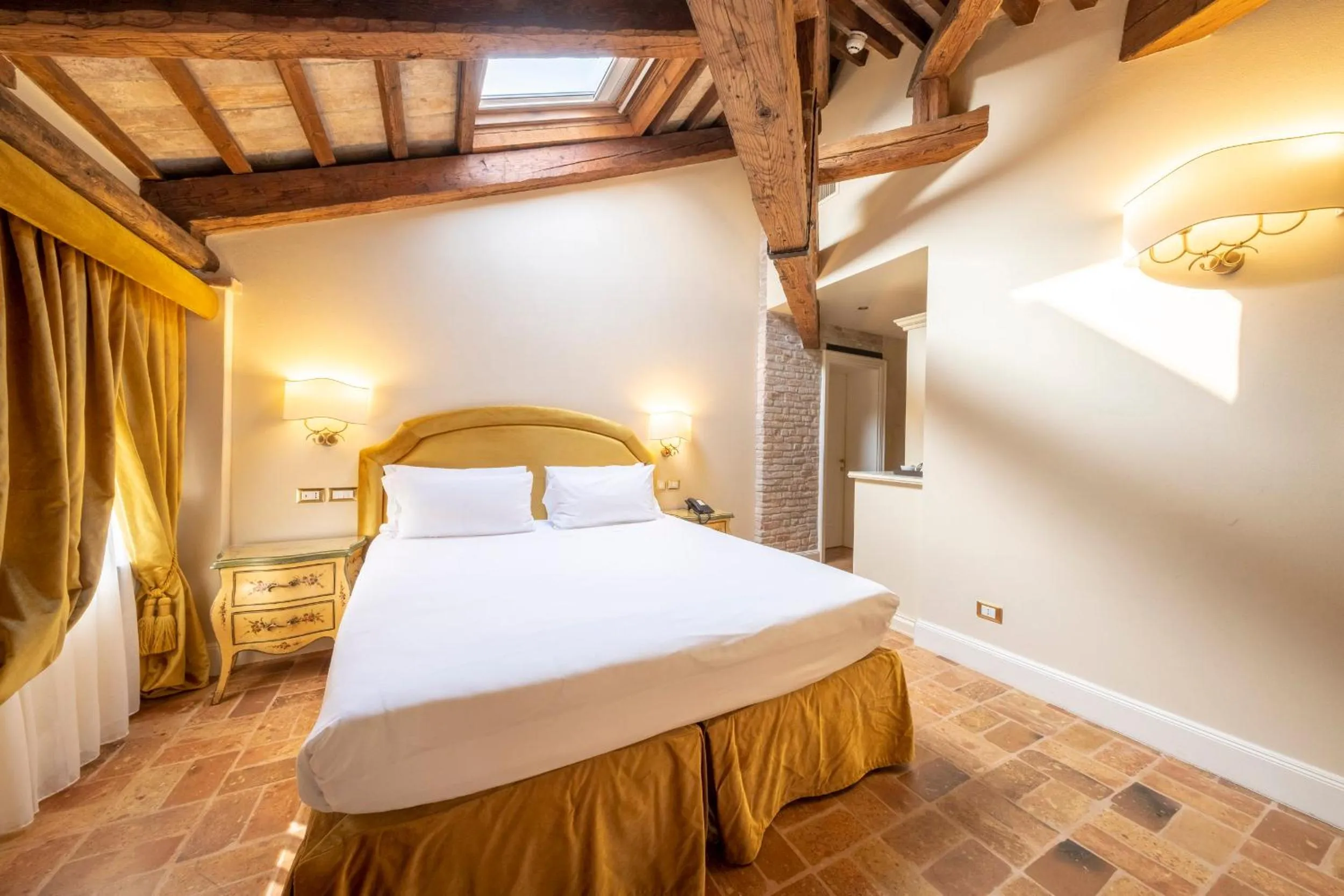 Bed in Hotel Villa Barbarich