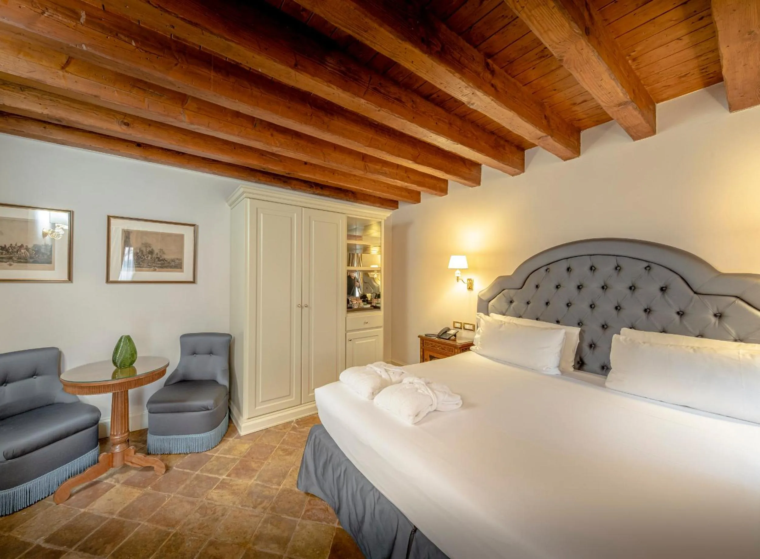 Bed in Hotel Villa Barbarich