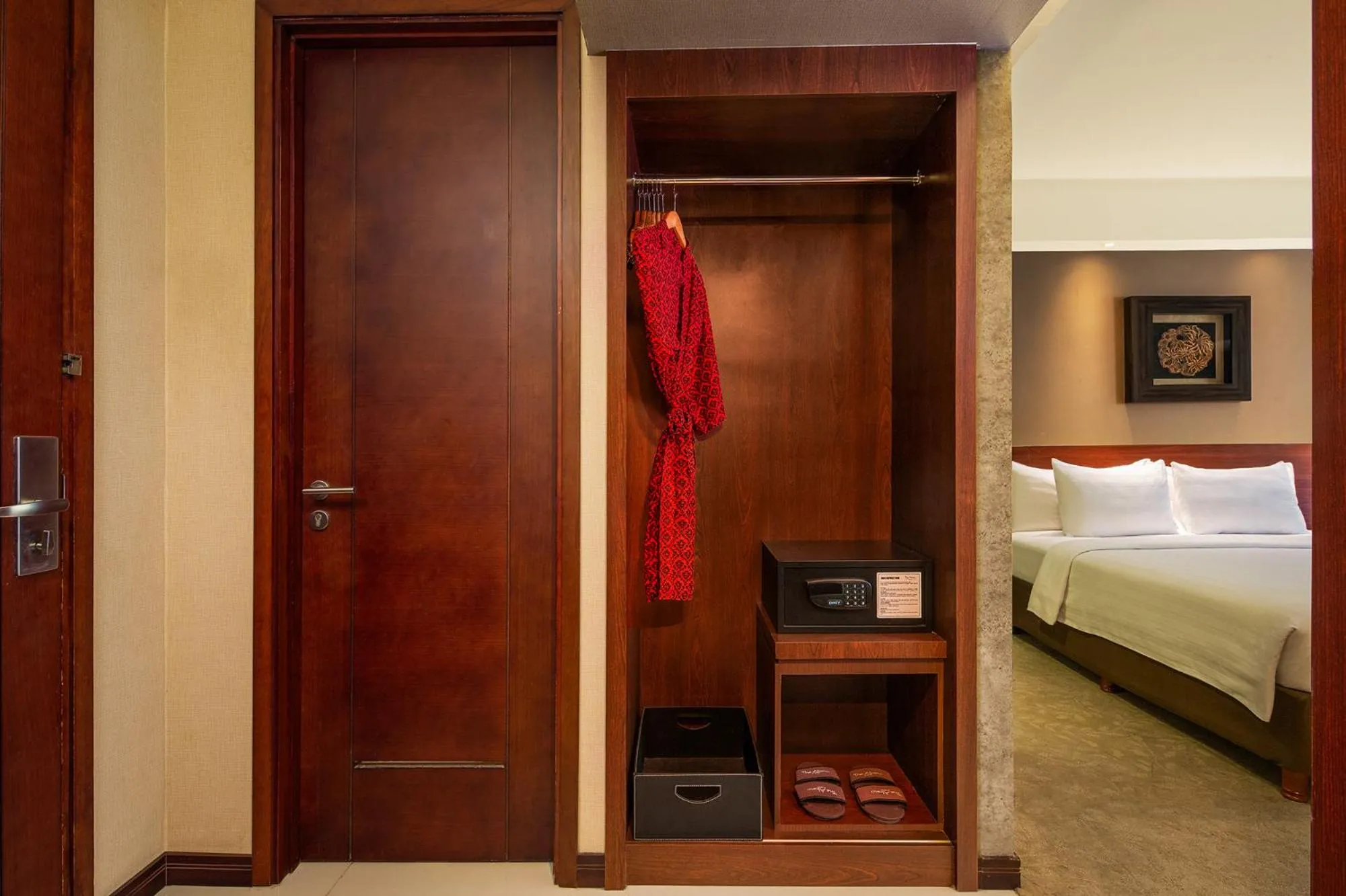 wardrobe, Bed in The Alana Yogyakarta Hotel and Convention Center