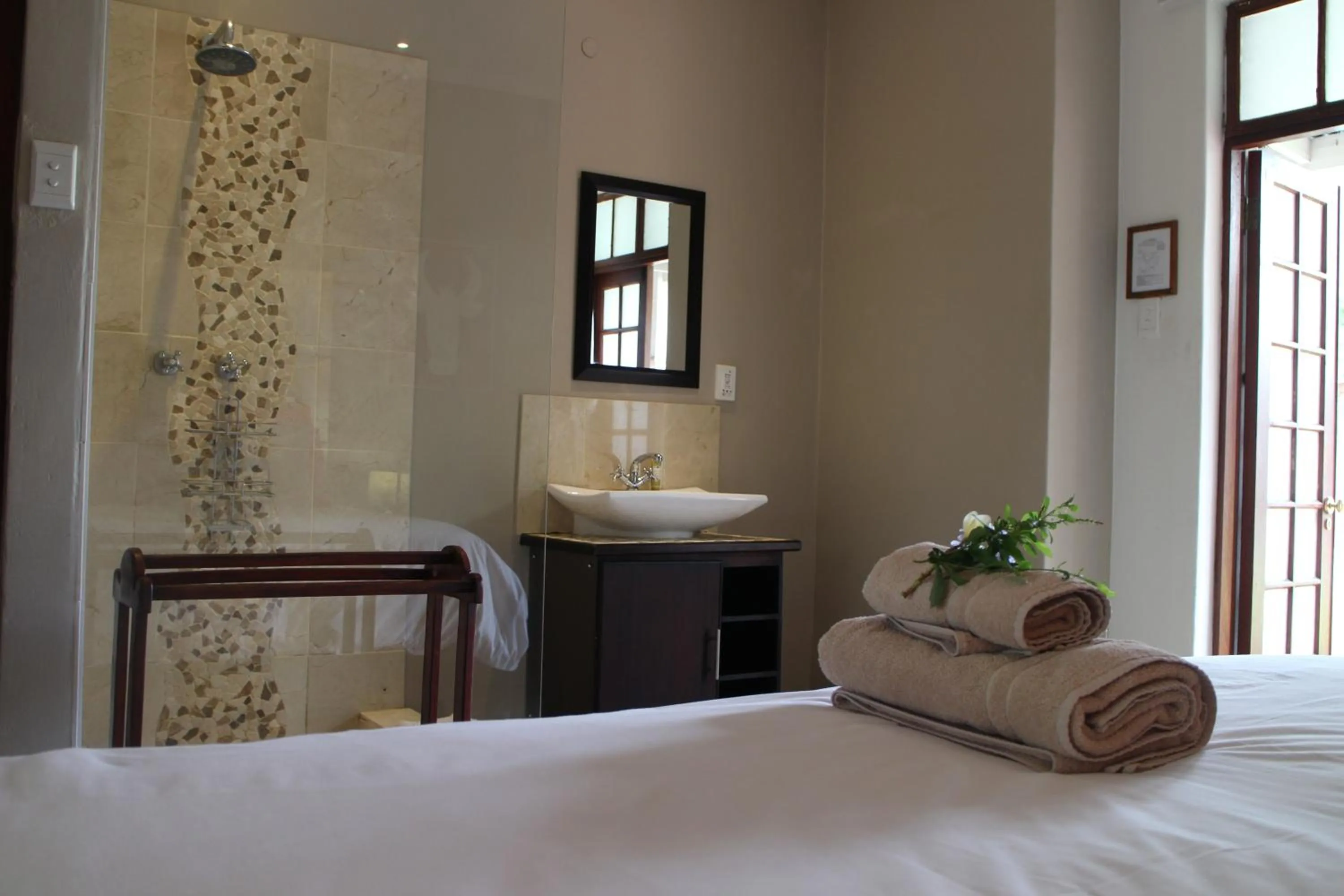 Garden, Bed in Cu Guest House