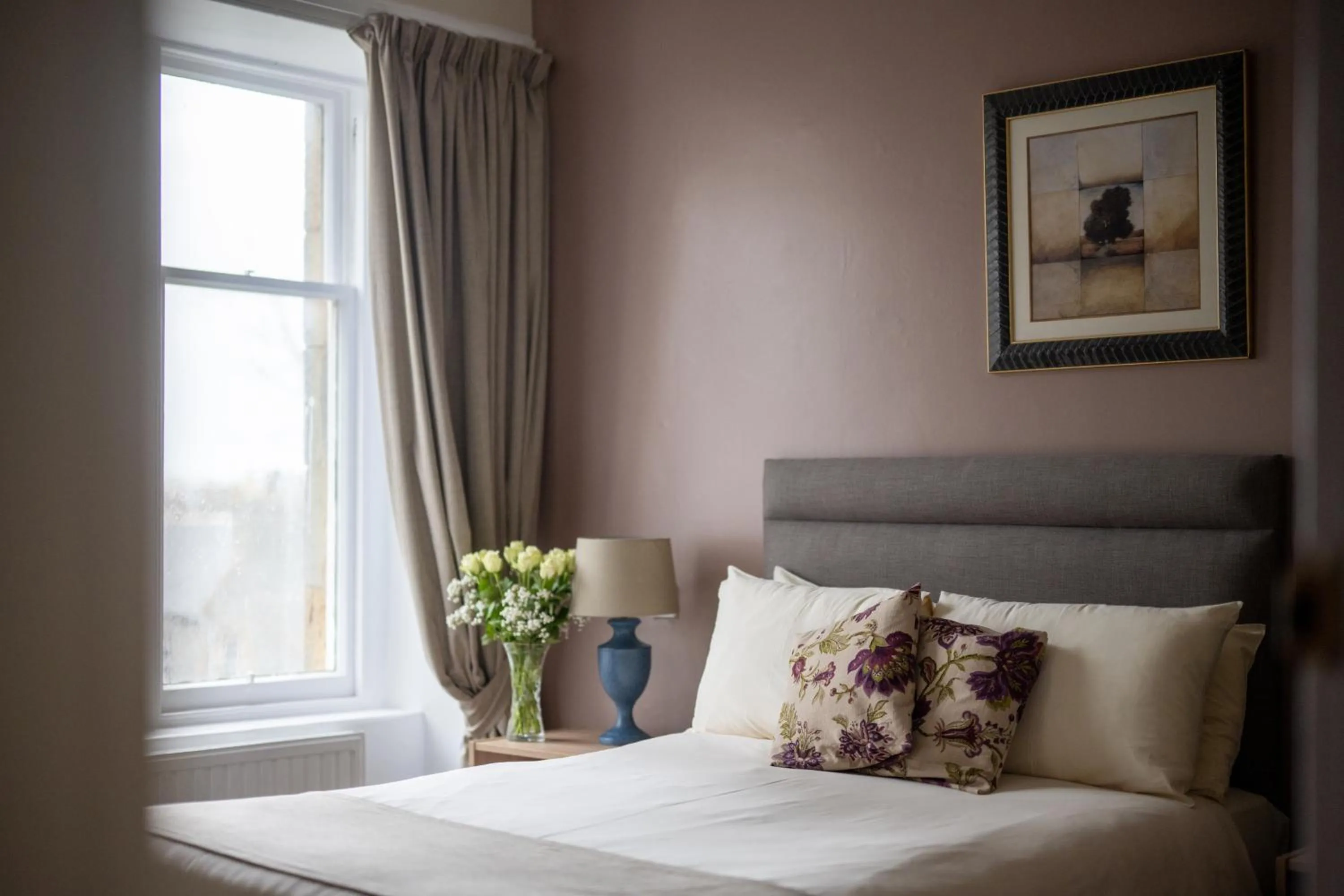 Bed in Pentland Hotel