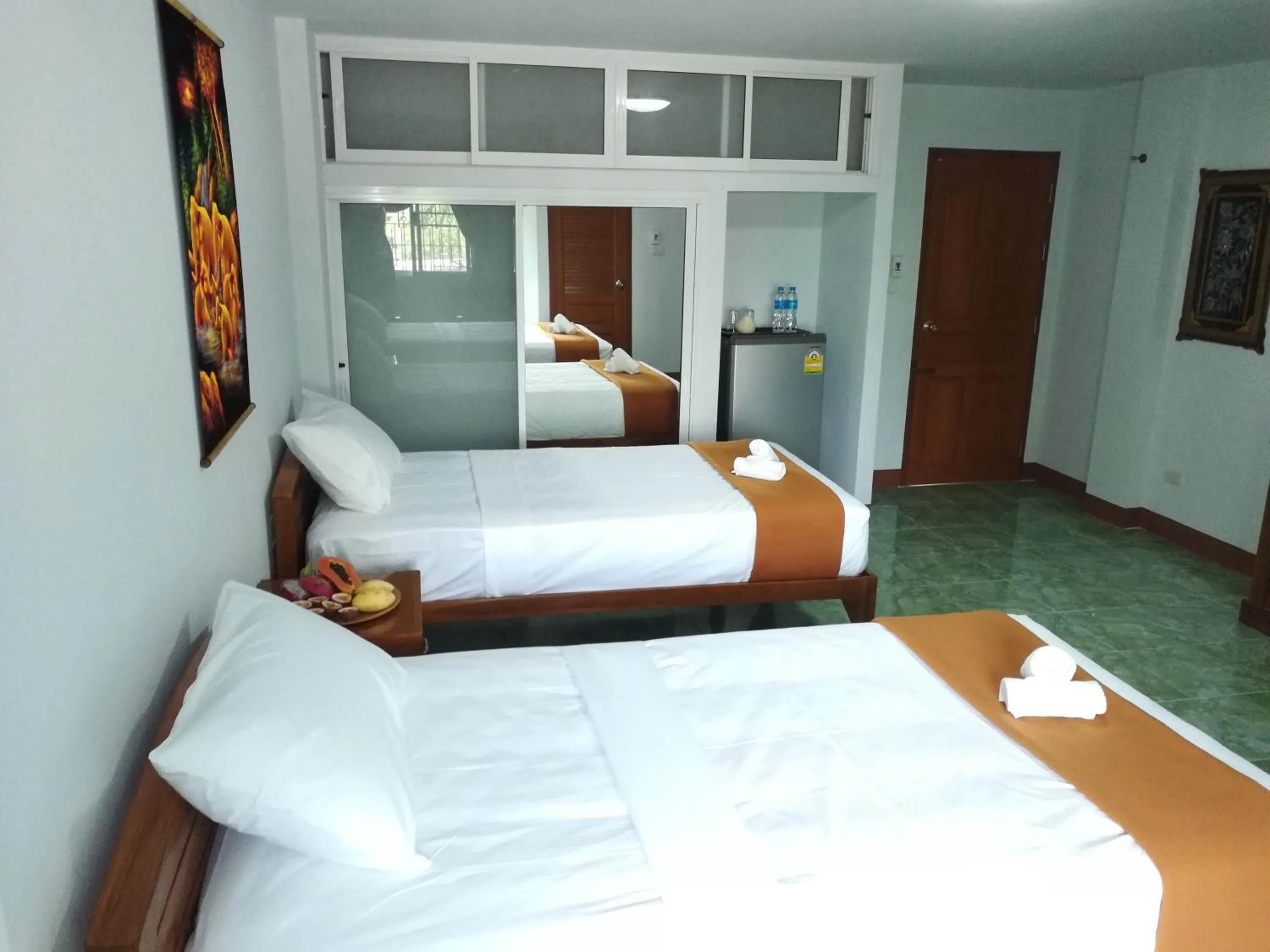 Photo of the whole room, Bed in Jardin