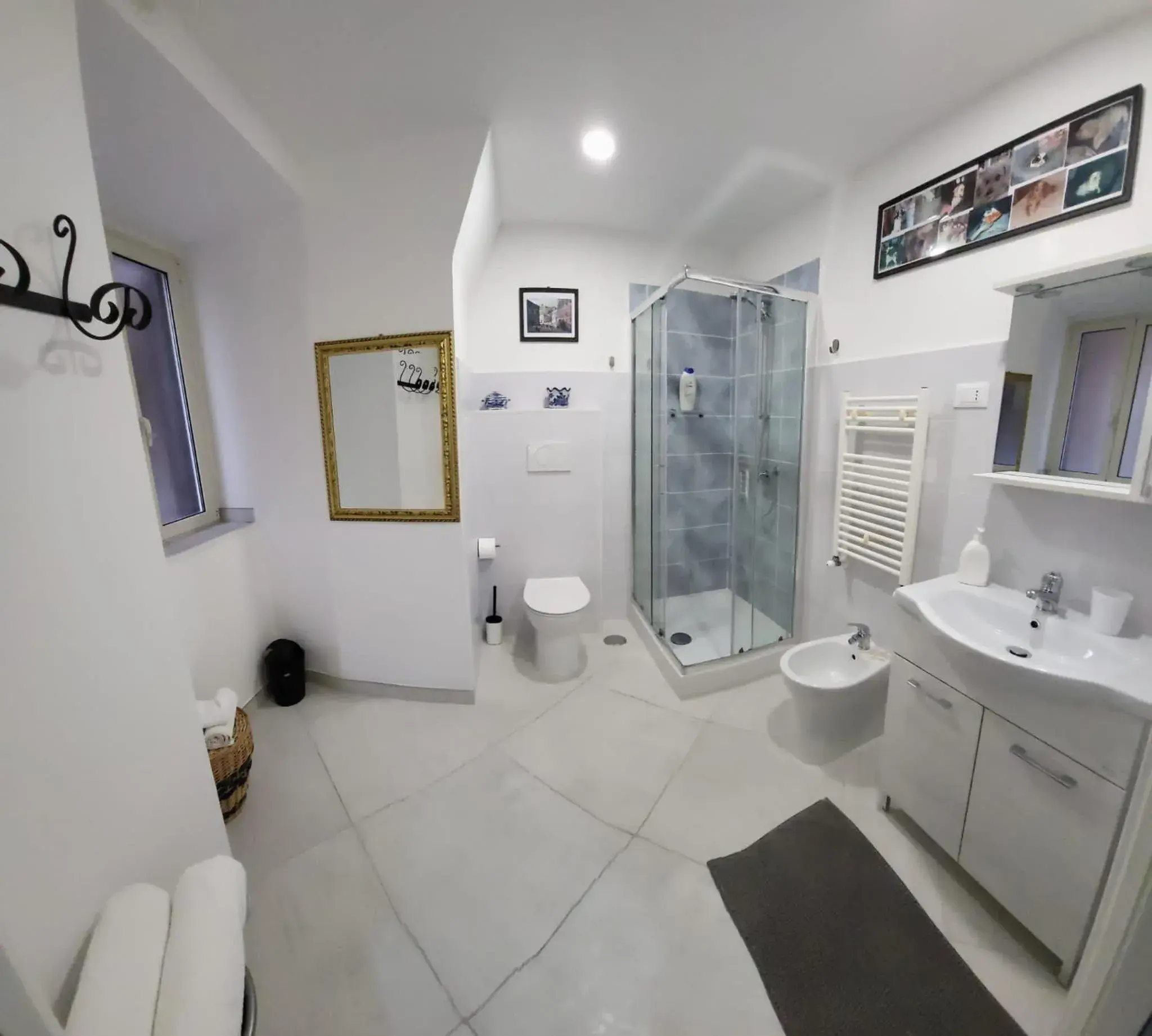 Double Room with Balcony in B&B Il Geranio Double Room with Balcony in B&B Il Geranio