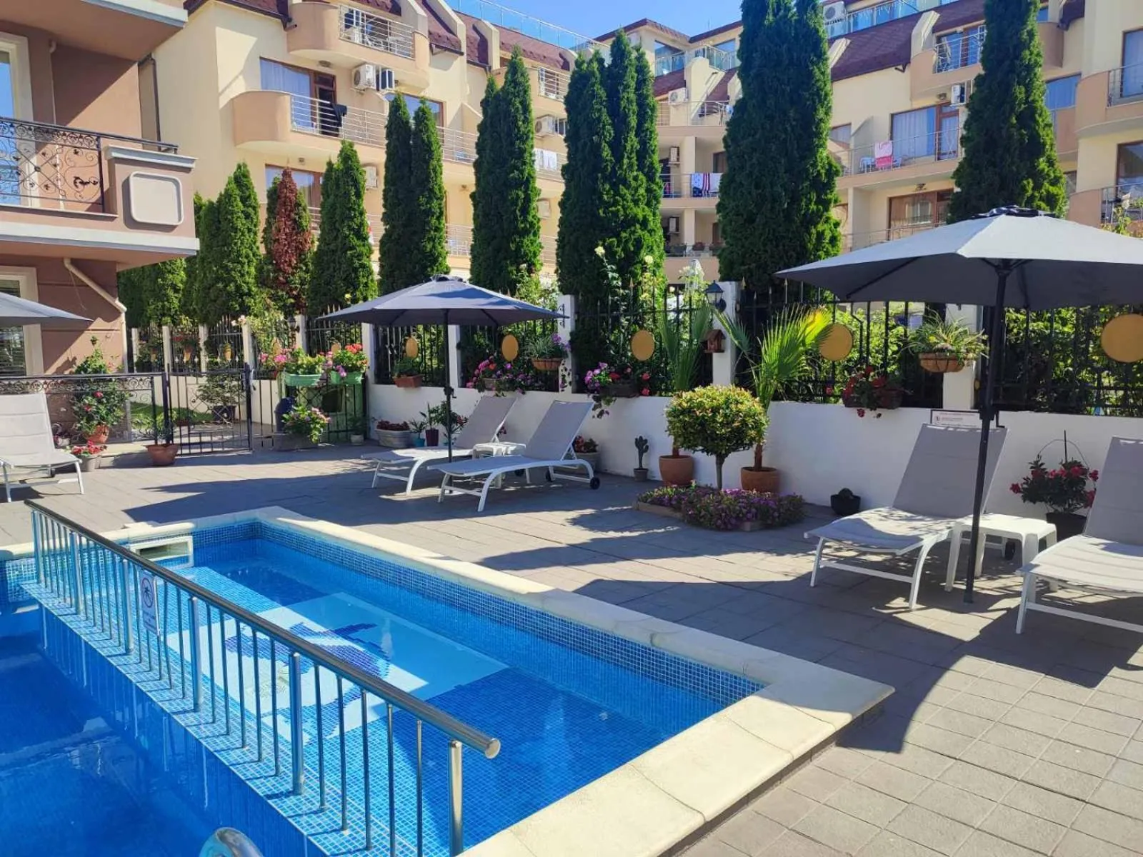 Divela 3 Apartments