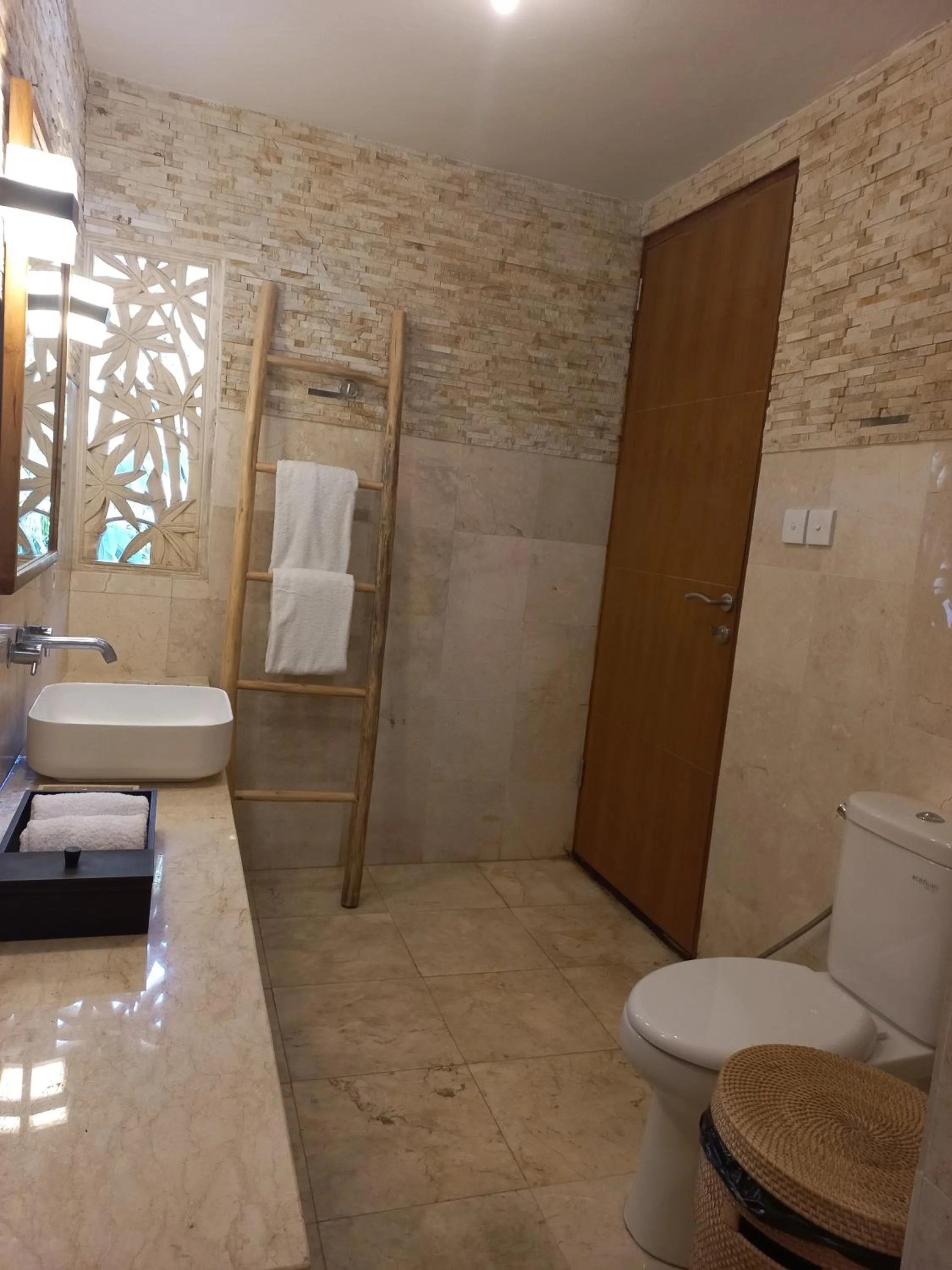 Villa del Mar Amed Bali