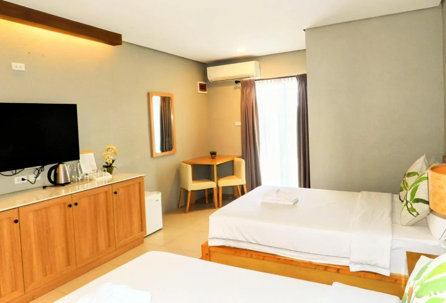 Living room, Bed in Pearl Vista de Coron Resort Hotel