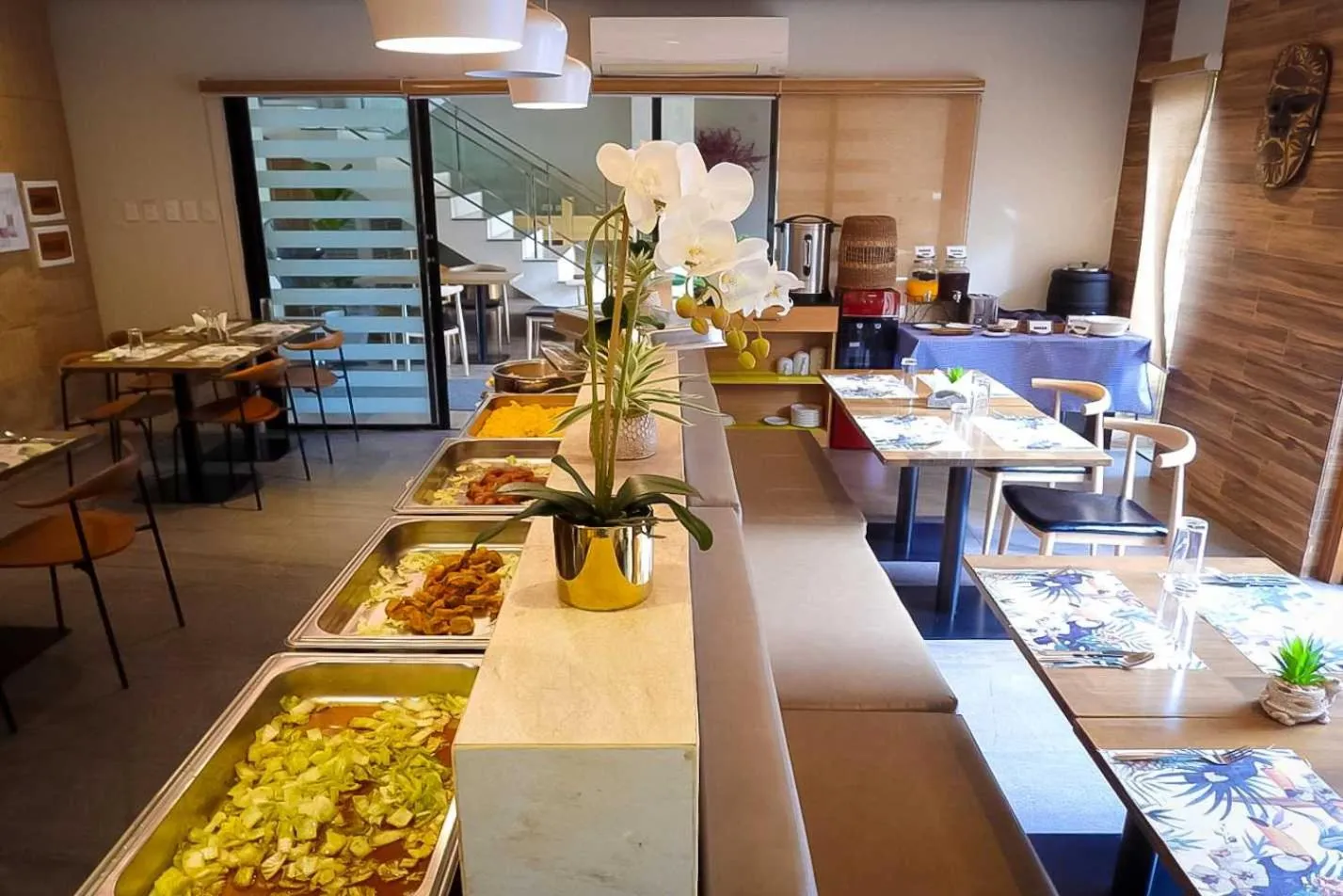 Restaurant/places to eat in Pearl Vista de Coron Resort Hotel