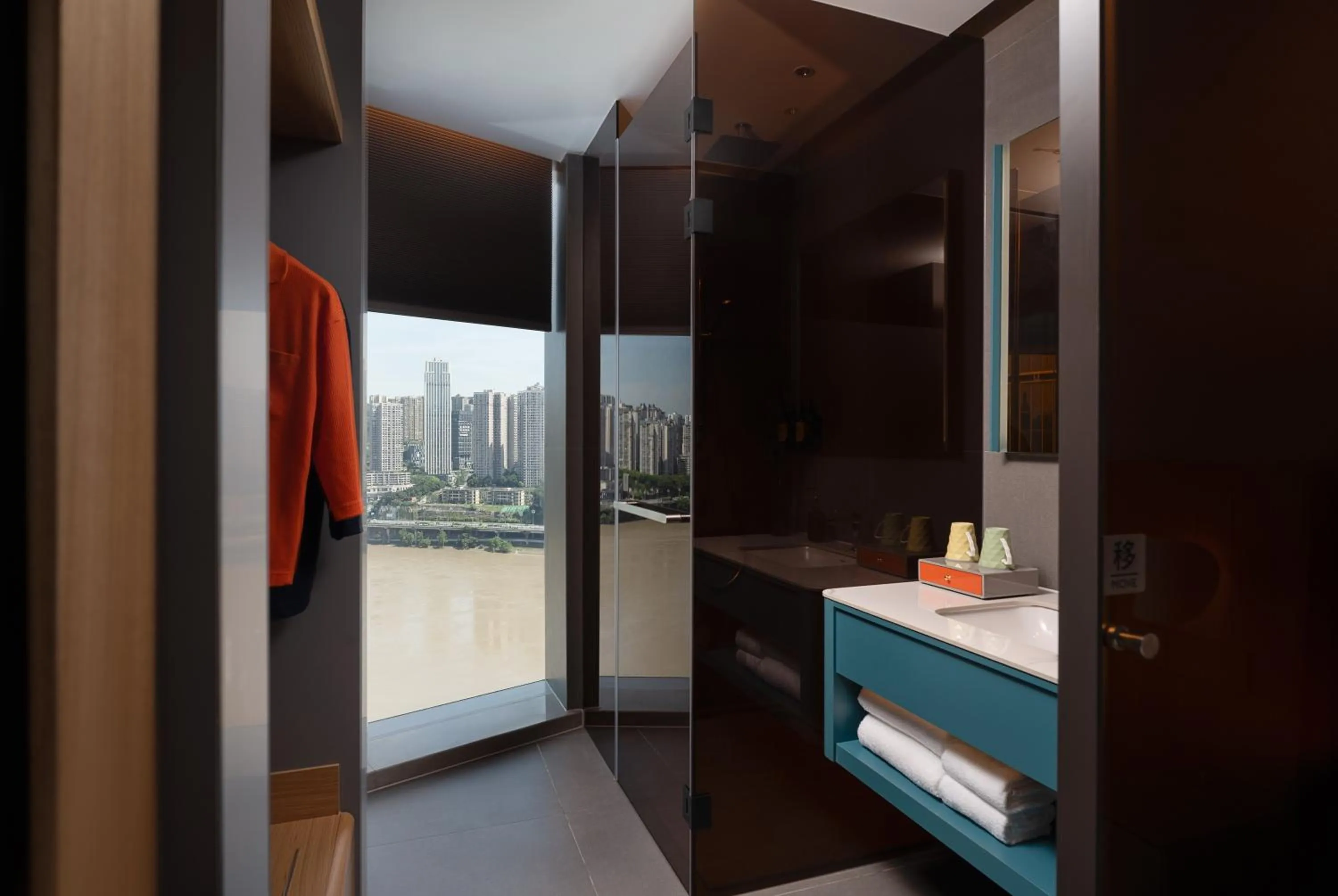 Toilet in Pagoda Hotel Of SSAW ChongQing International Land-sea