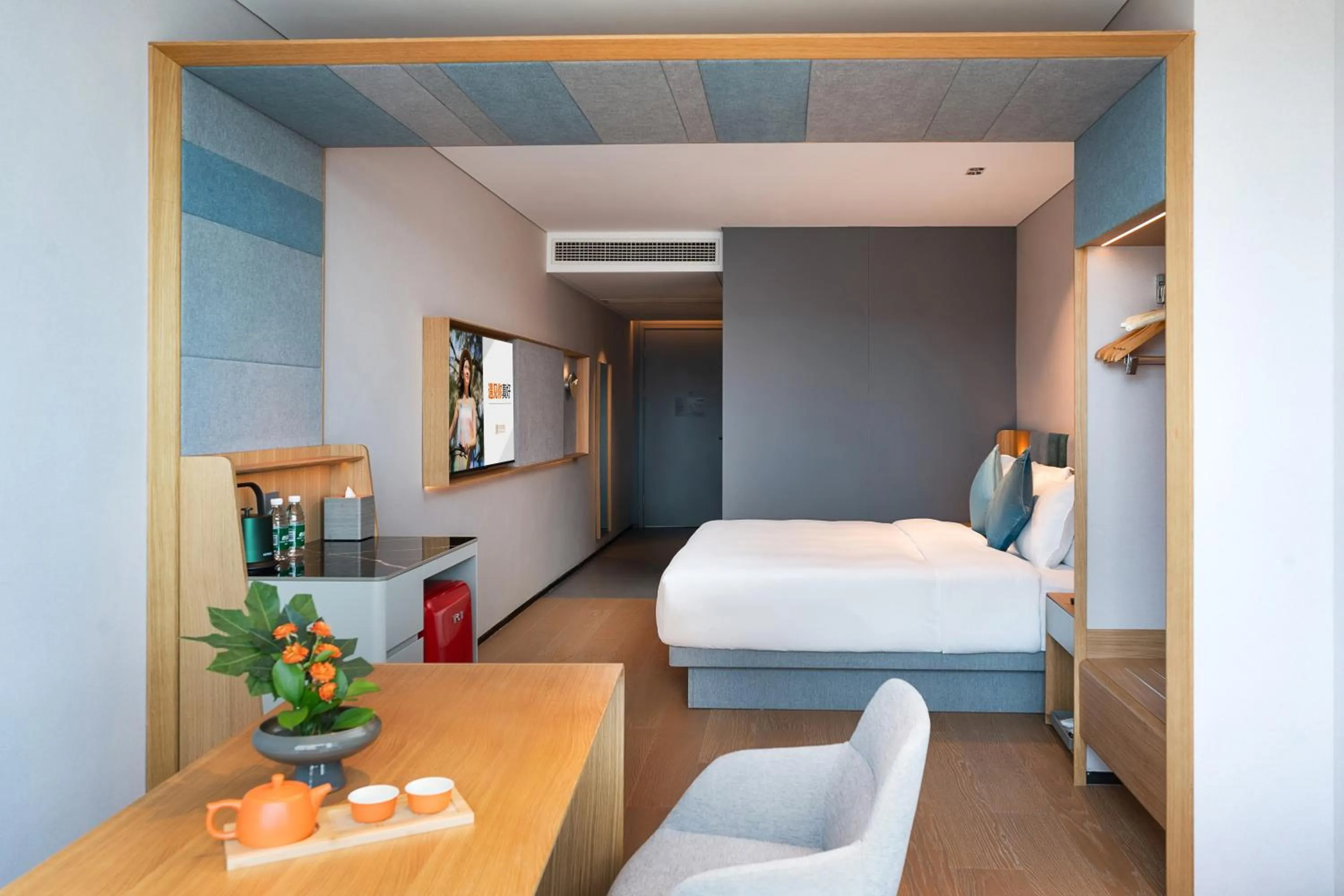 Photo of the whole room, Bed in Pagoda Hotel Of SSAW ChongQing International Land-sea