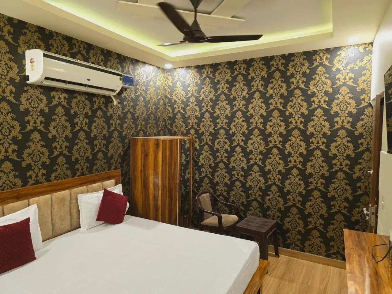 Double Room - single occupancy in Hotel Marina