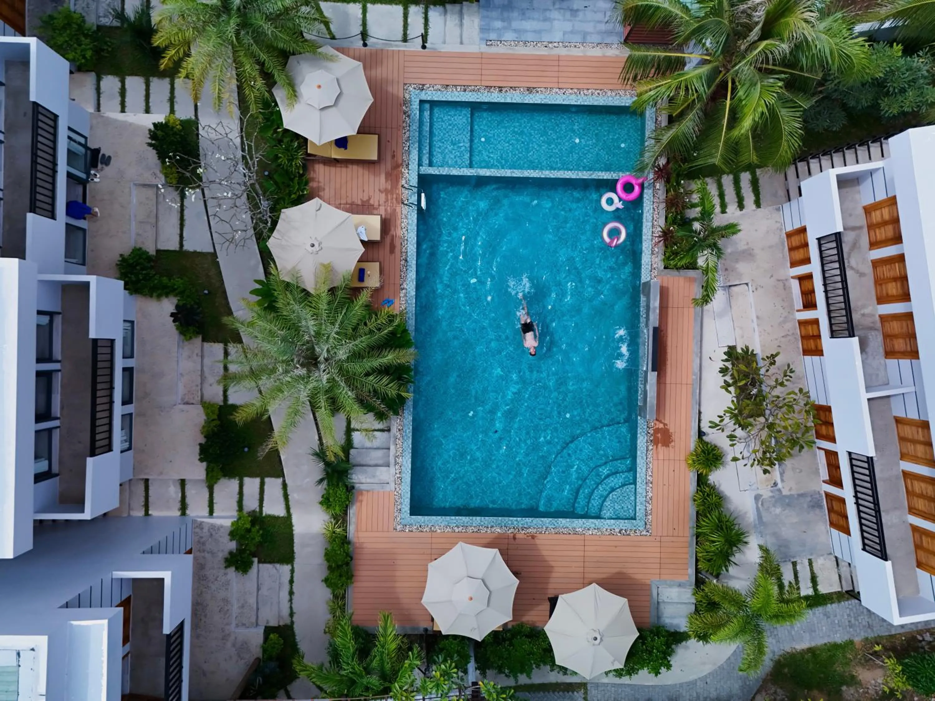 Property building in The R&B Boutique