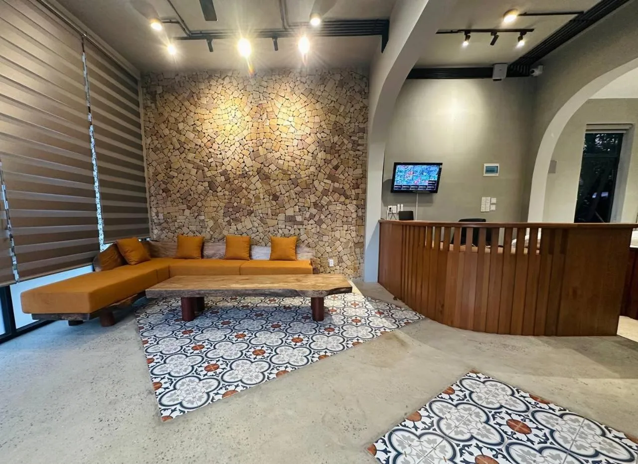 Lobby or reception in The R&B Boutique