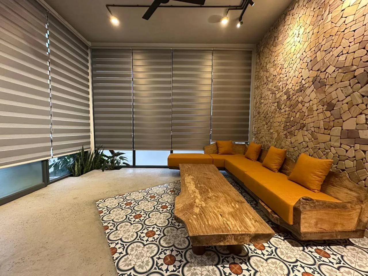 Lobby or reception in The R&B Boutique