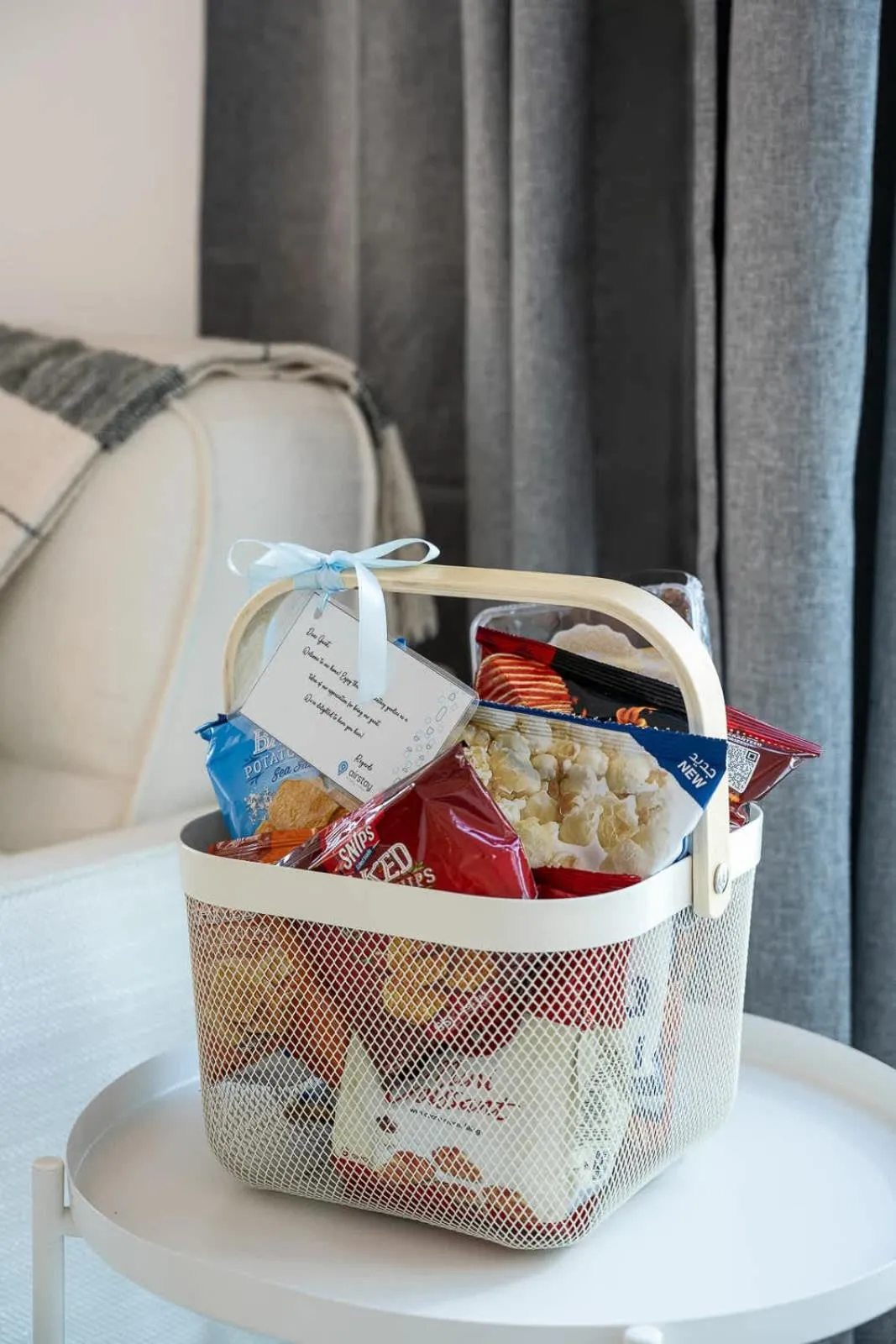 Decorative detail in Airstay - Chic Studio - Marina View - Dubai Marina - Monthly Offer Available