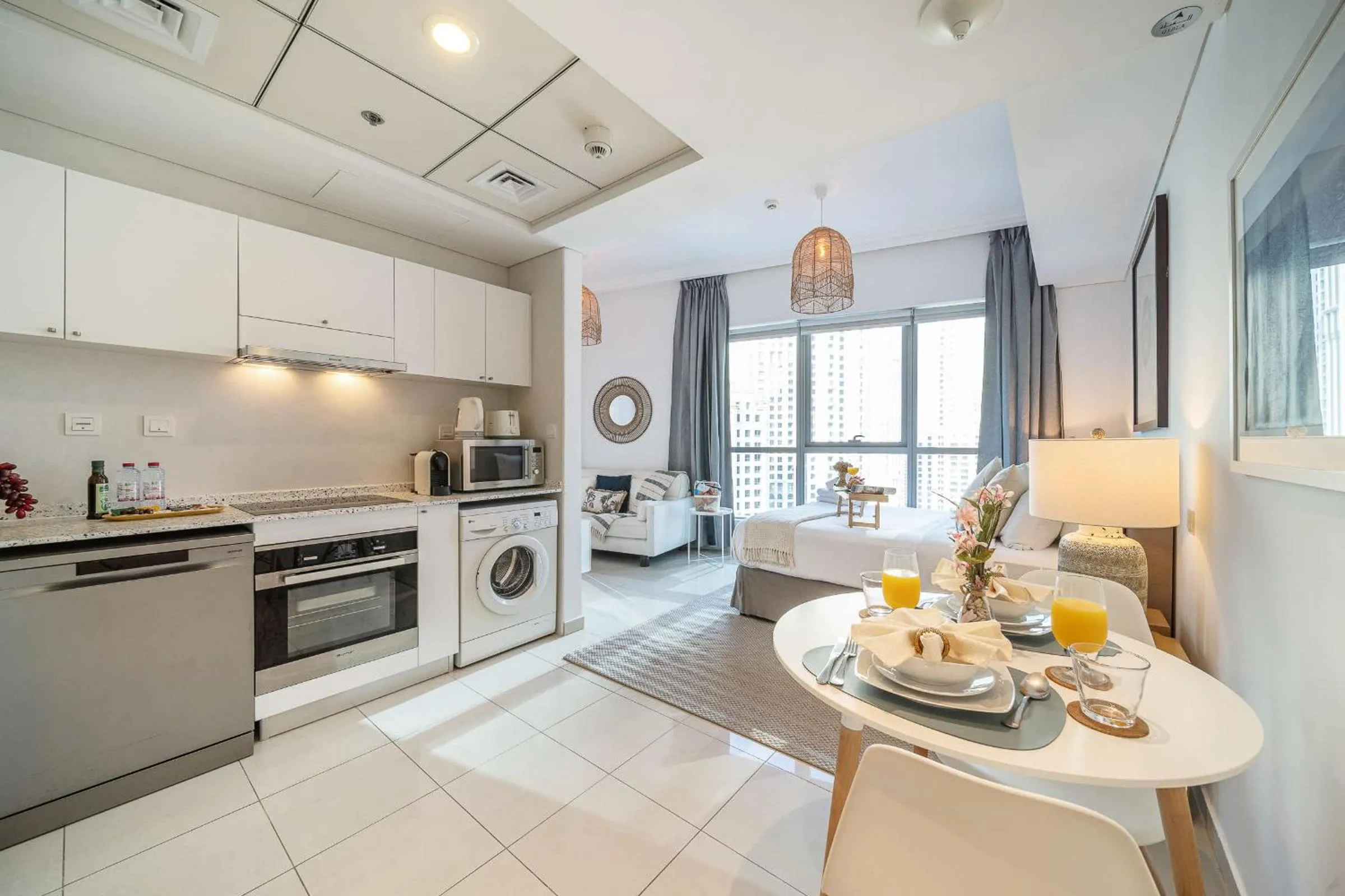 Kitchen or kitchenette in Airstay - Chic Studio - Marina View - Dubai Marina - Monthly Offer Available
