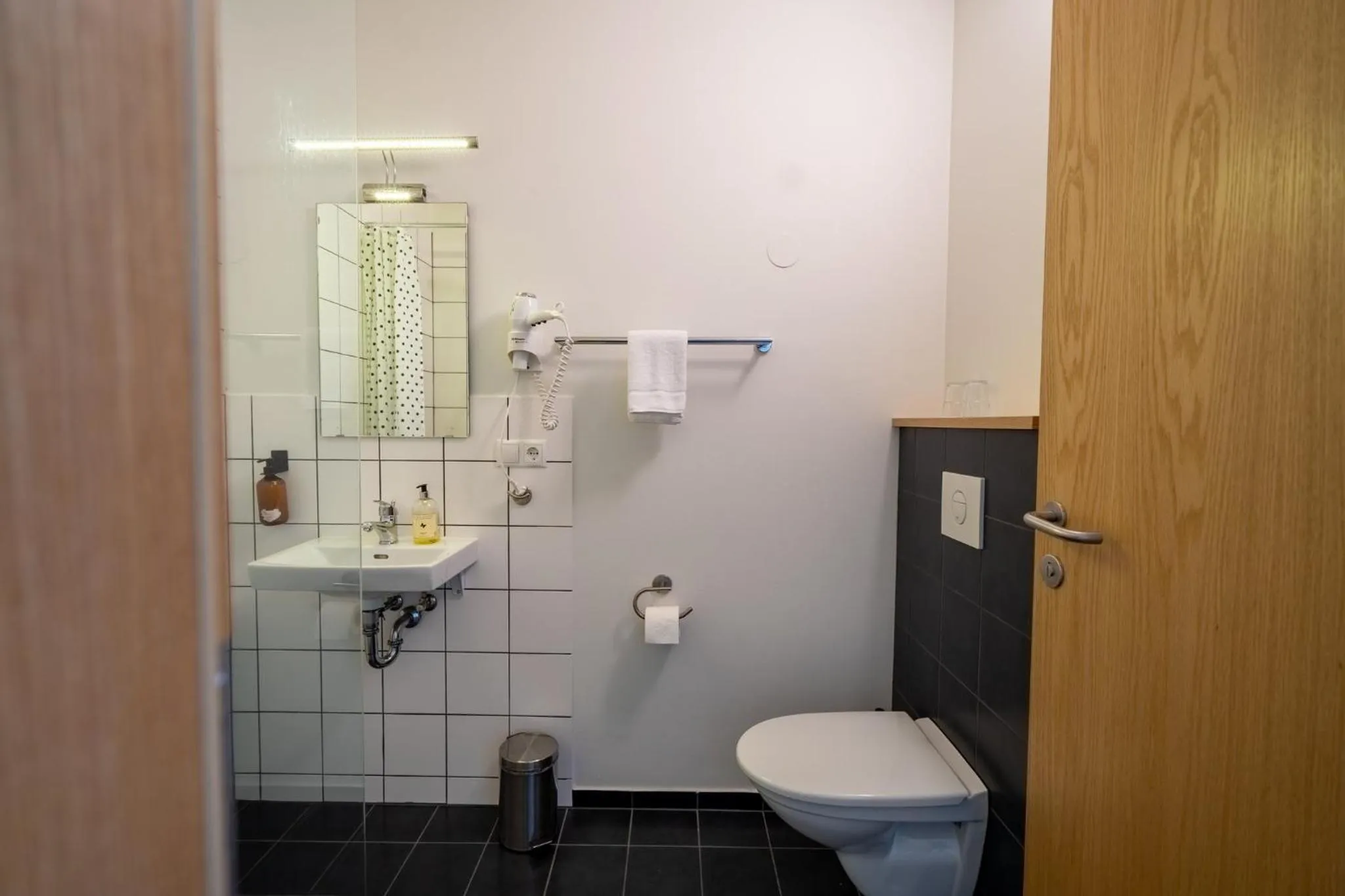 Bathroom in Hotel Eskifjörður