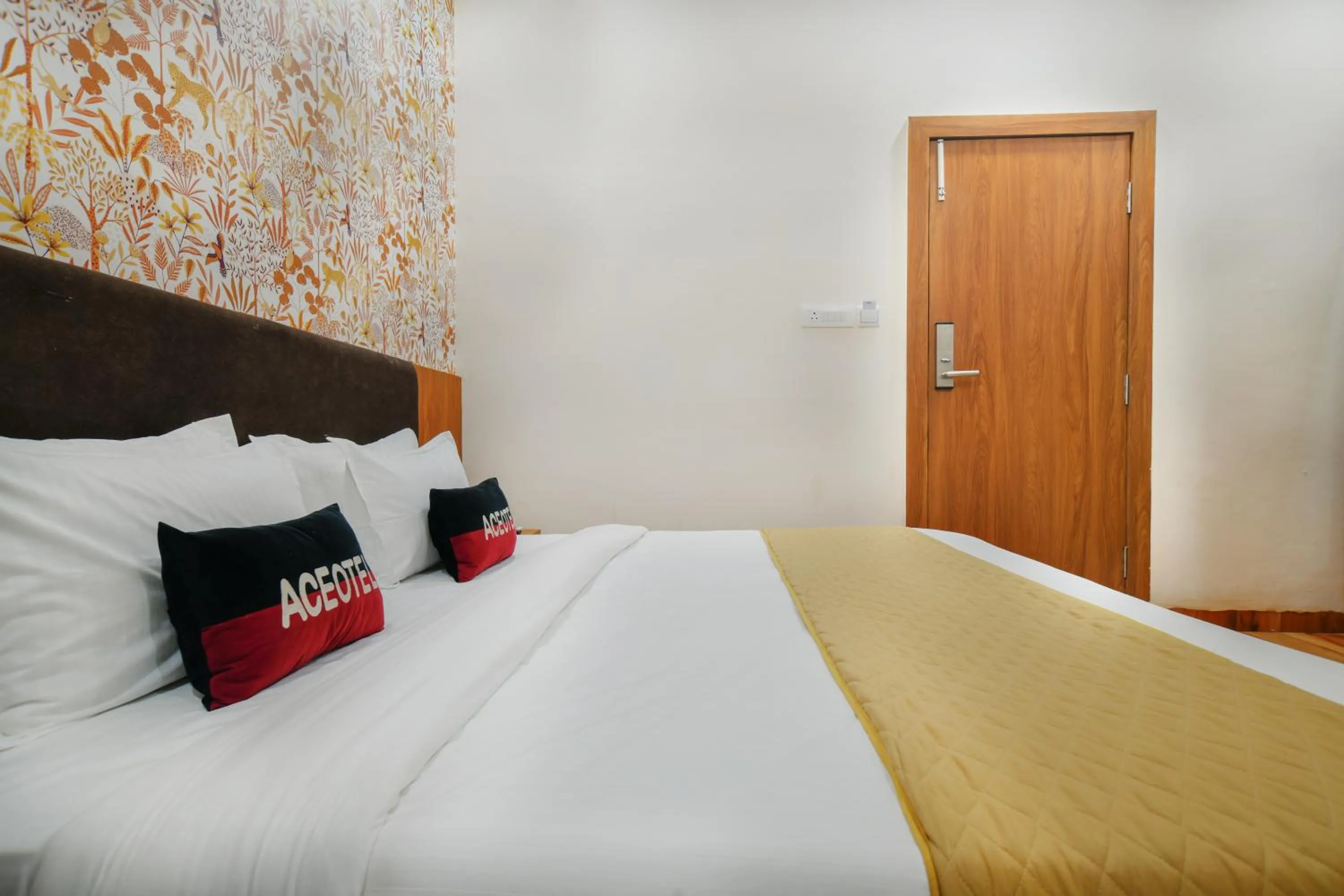 Bed in Aceotel Inn, Vijay Nagar