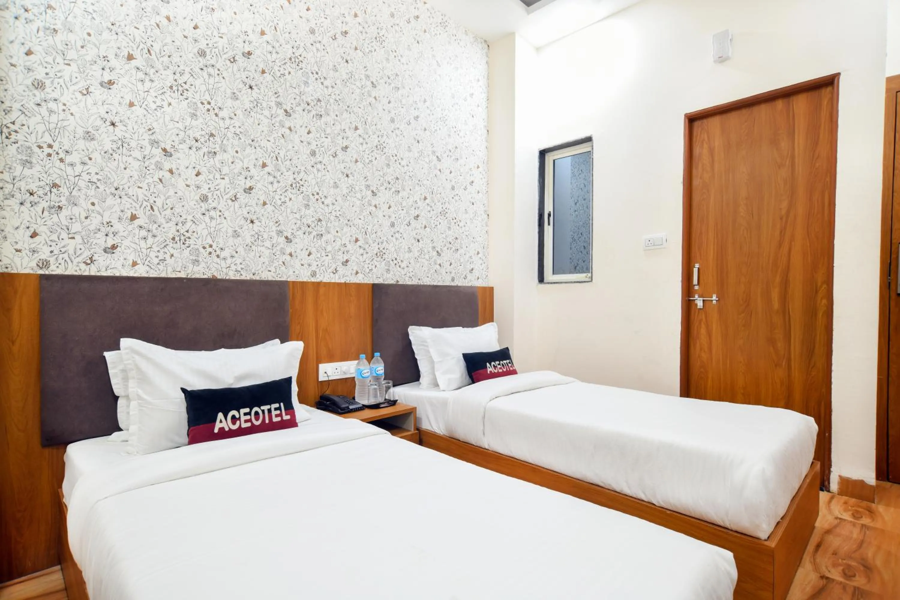 Bed in Aceotel Inn, Vijay Nagar