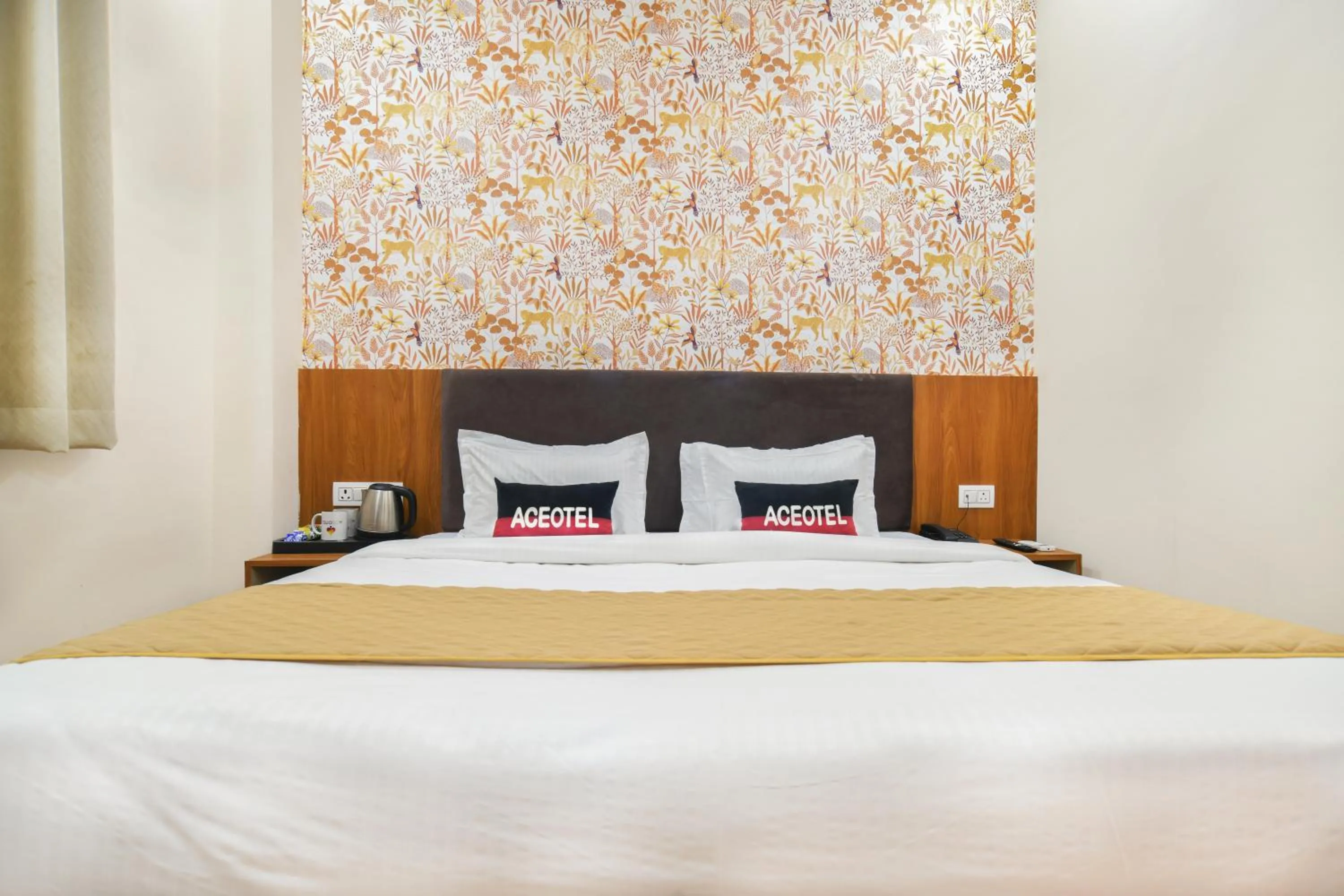 Bed in Aceotel Inn, Vijay Nagar