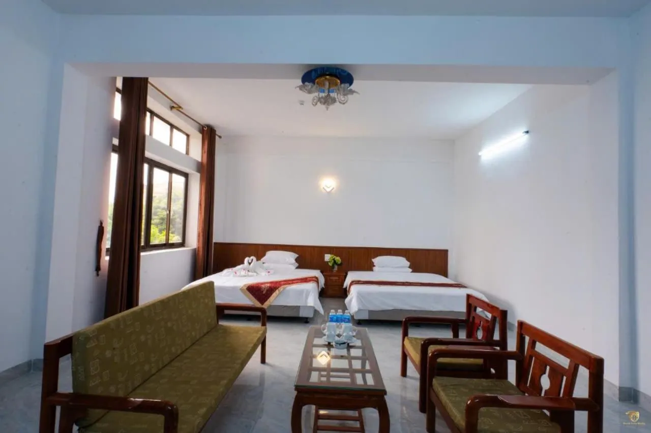 Bed in Hoa Sim Hotel LS - by BAY LUXURY