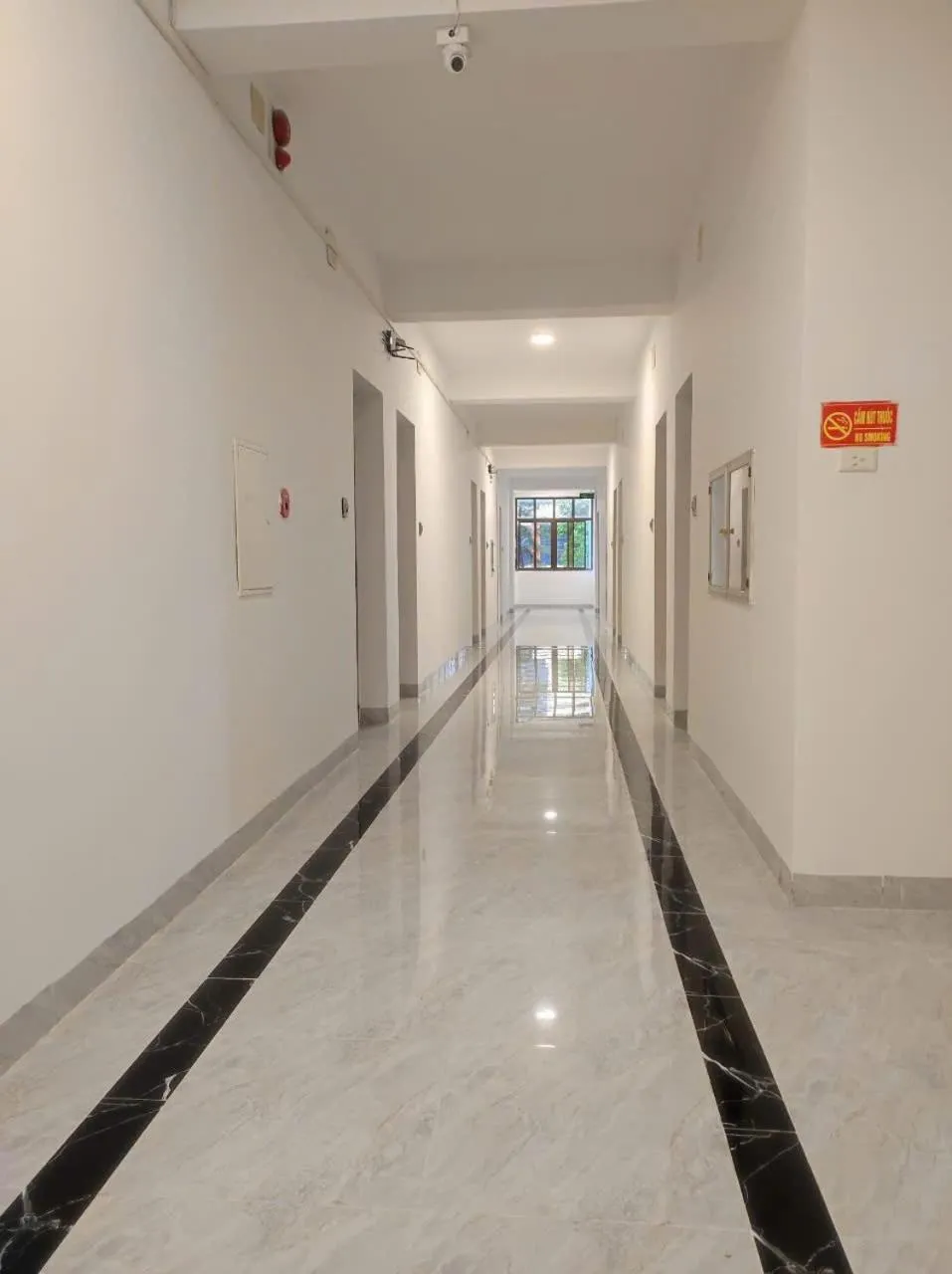 Hoa Sim Hotel LS - by BAY LUXURY